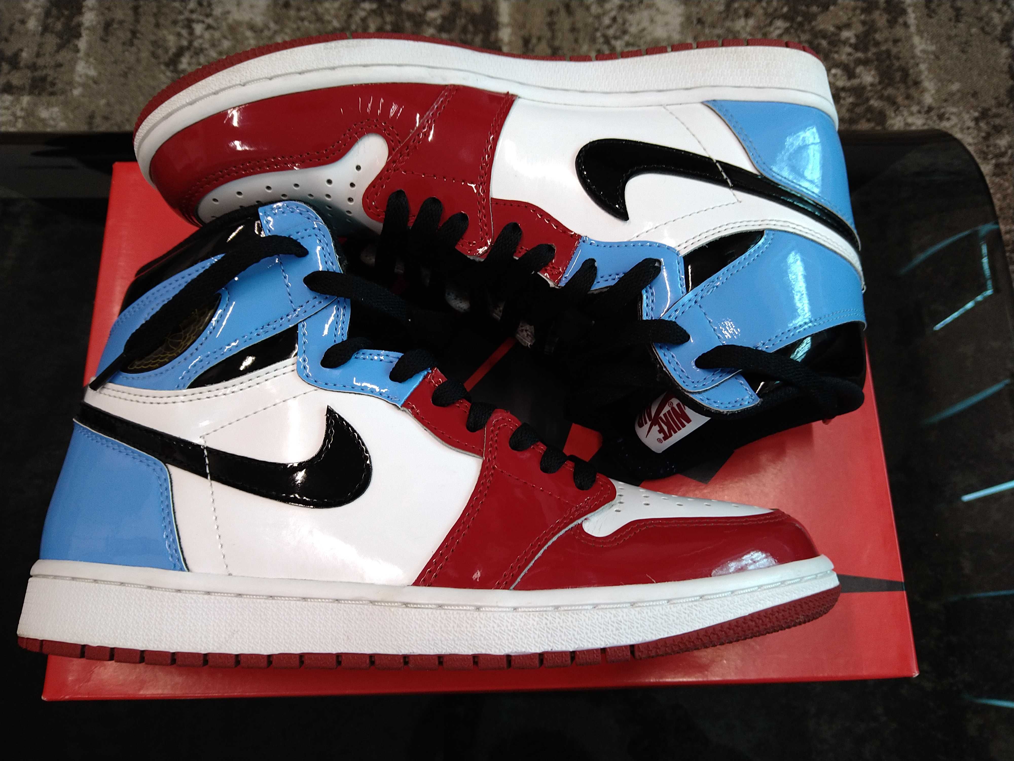 Nike Air Jordan 1 High OG "Fearless"