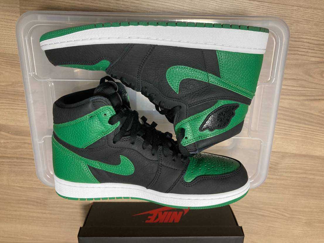 Nike Air Jordan 1 Retro High OG "Black/Pine Green" (2020)
