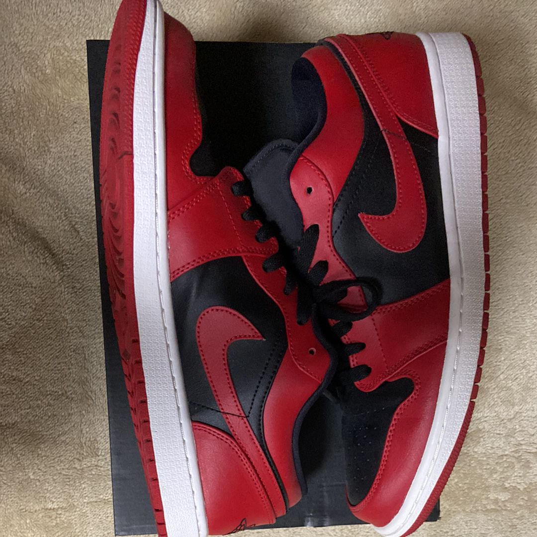 Nike Air Jordan 1 Low "Varsity Red"