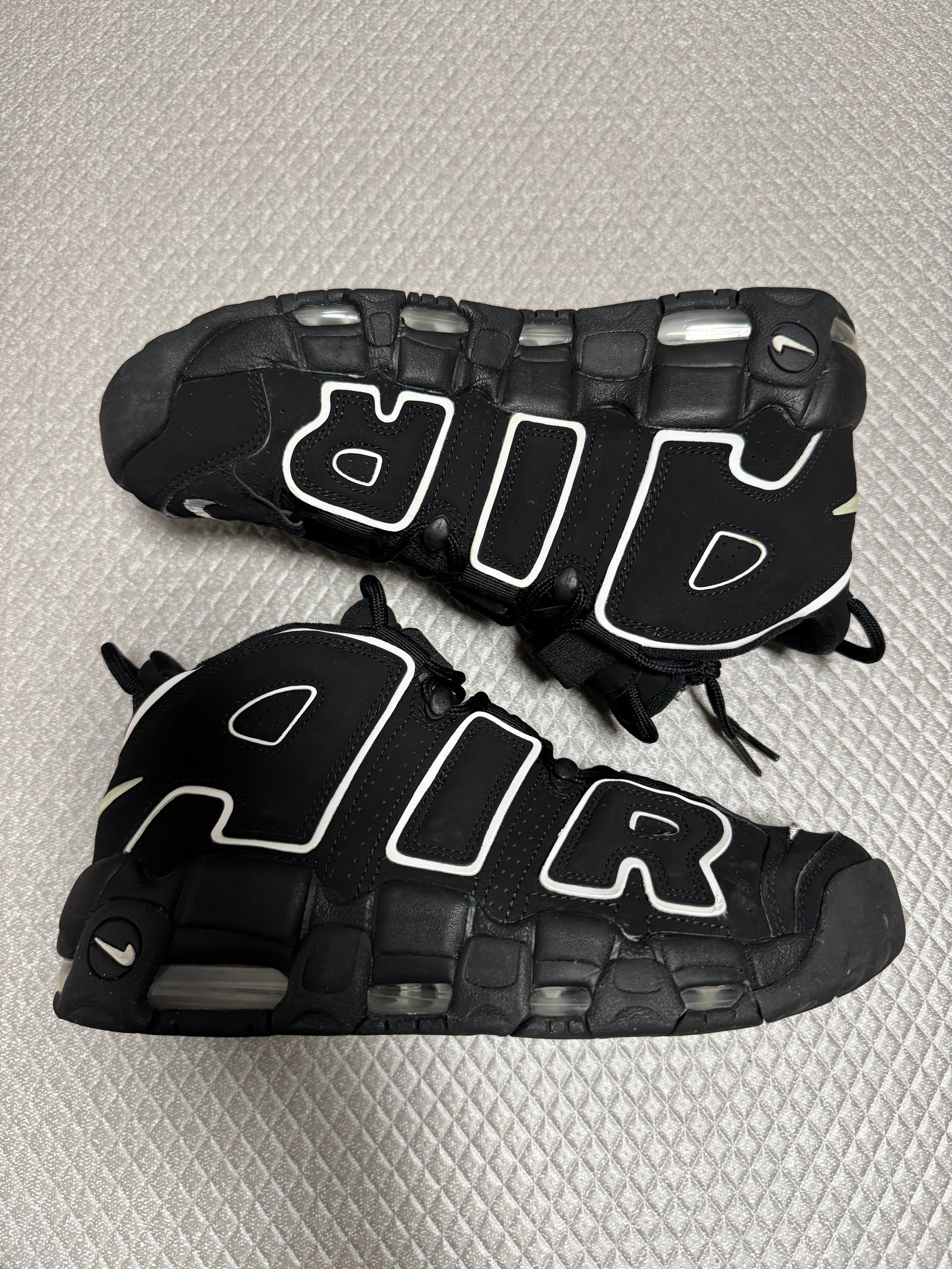 ナイキ エアモアアップテンポ・モアテン (NIKE Air More Uptempo) の