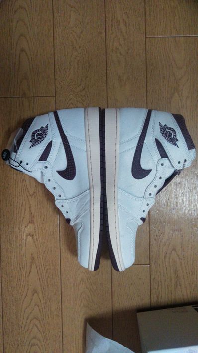 A Ma Maniere × Nike Air Jordan 1 Retro High OG "Sail and Burgundy"