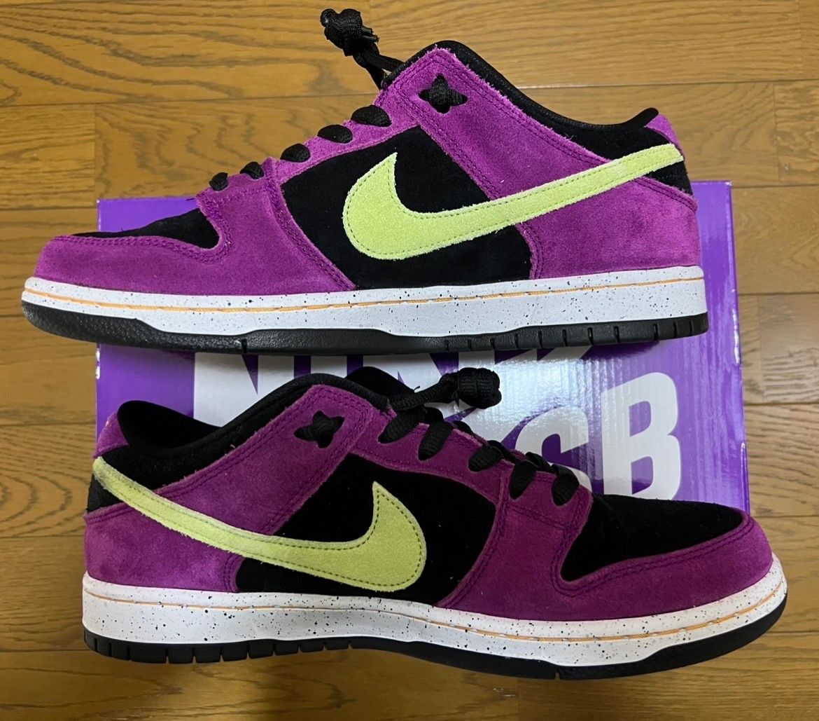 Nike SB Dunk Low "Red Plum"