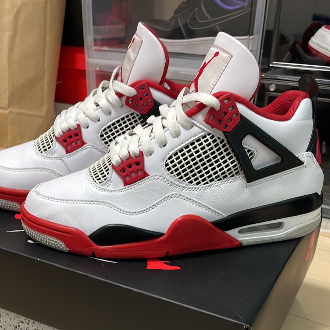Nike Air Jordan 4 Retro OG "Fire Red" (2020)