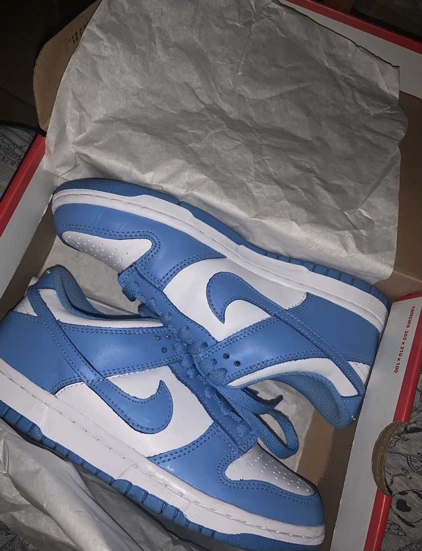 NIKE GS DUNK LOW "UNIVERSITY BLUE"