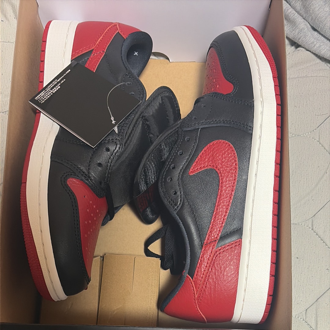 Nike Air Jordan 1 Retro Low OG "Banned"