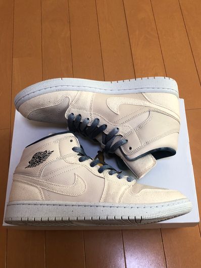 Nike Women's Air Jordan 1 Mid "Sanddrift/Indigo"