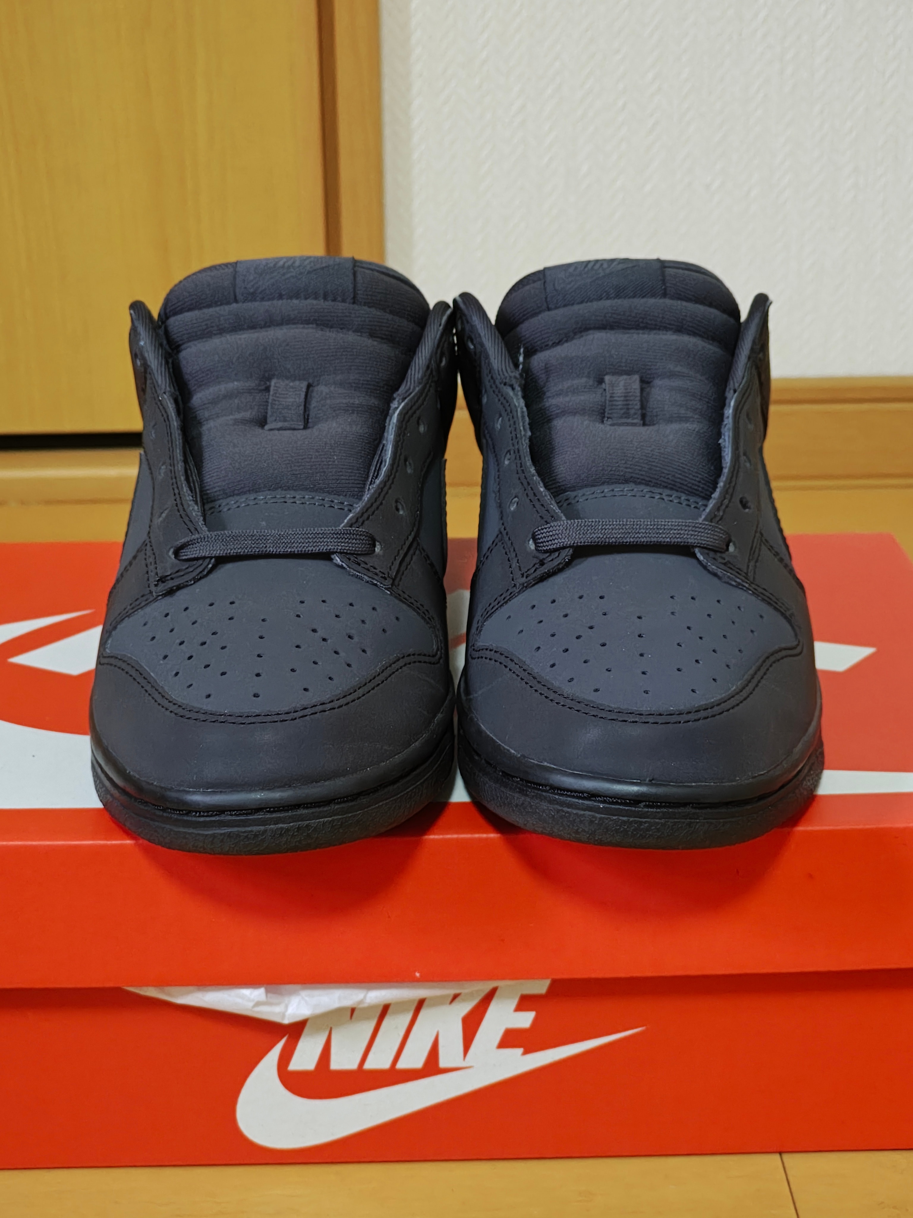 Nike Women's Dunk Low "Black and Anthracite"