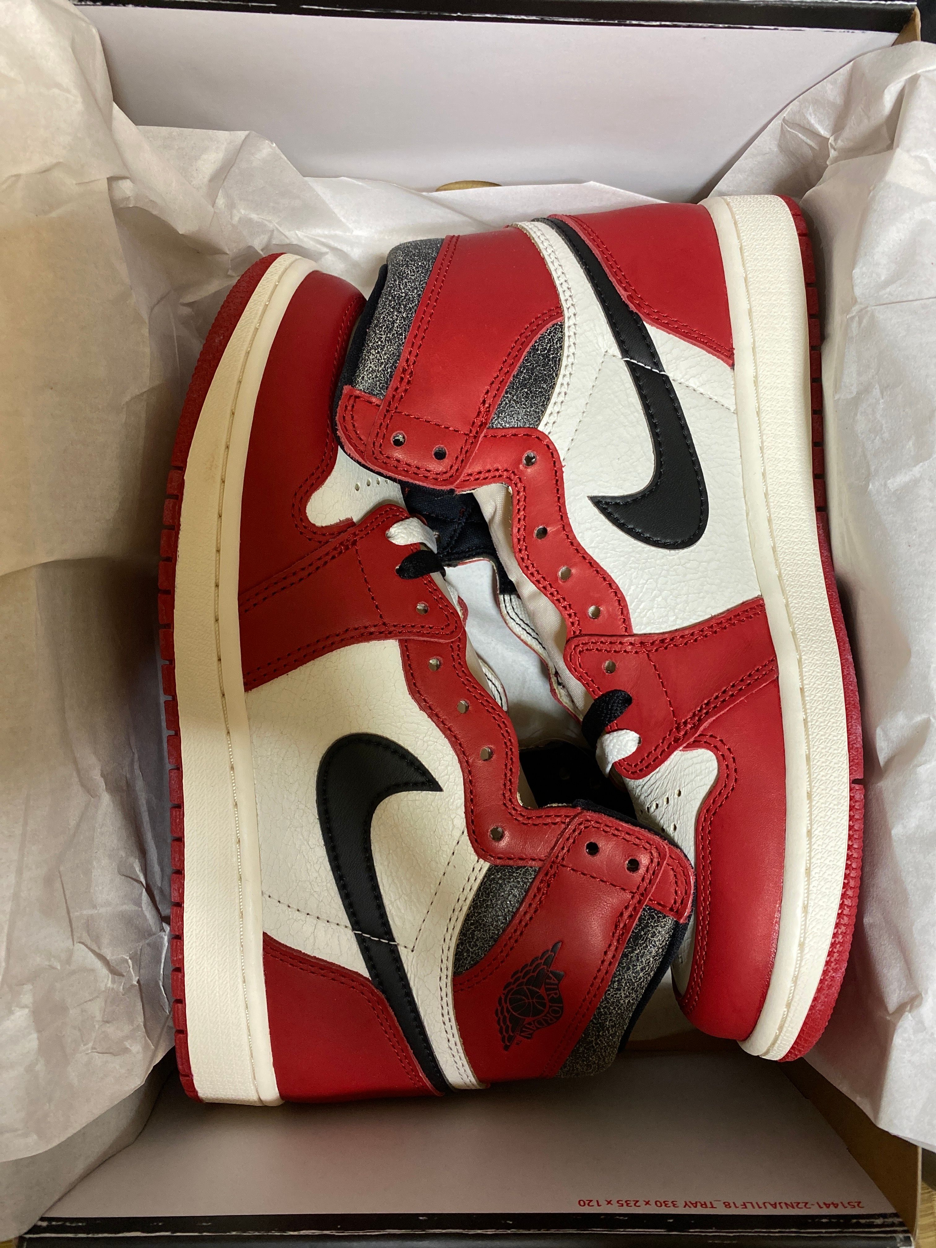 Nike Air Jordan 1 High OG "Lost & Found/Chicago"