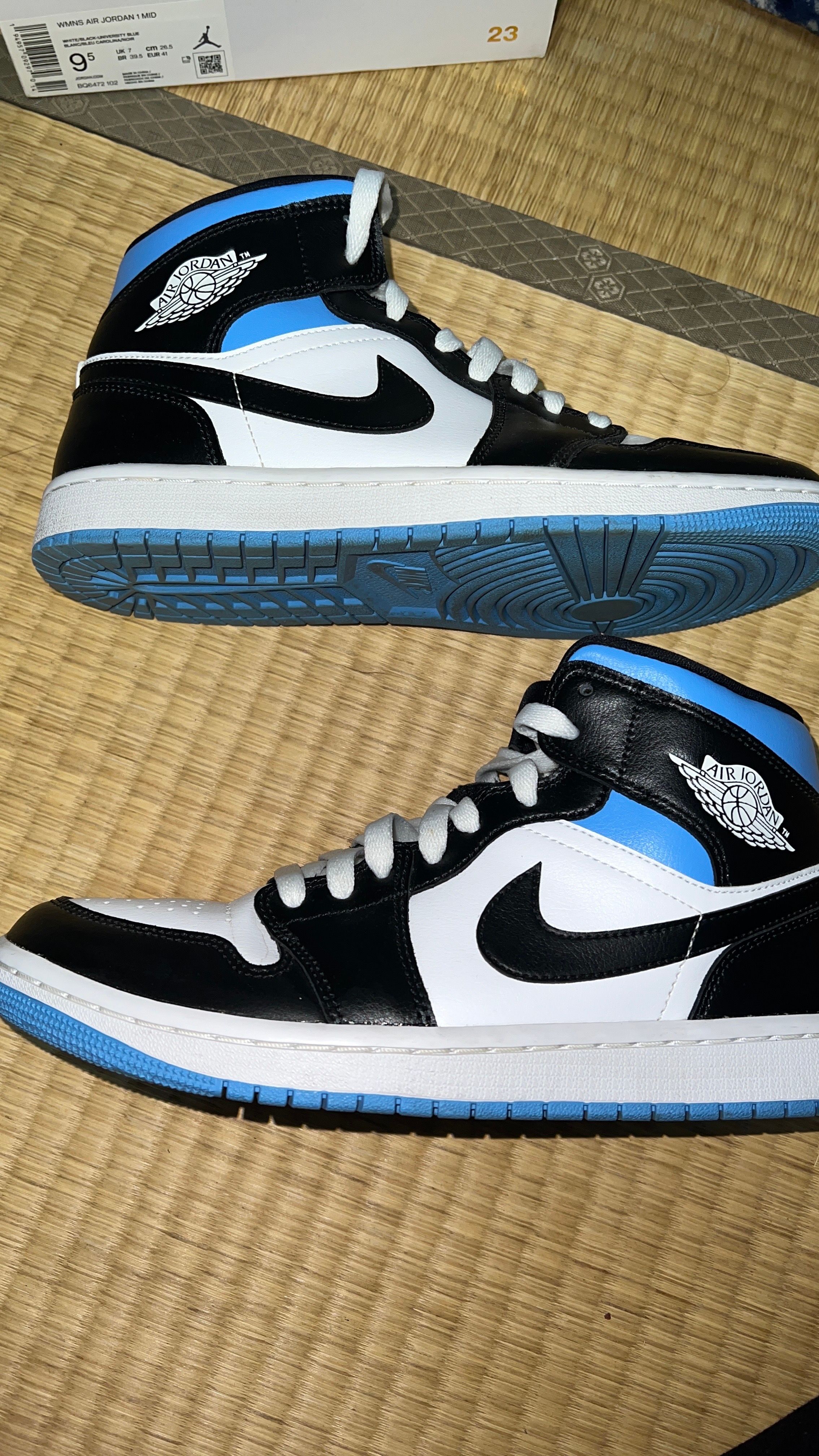 Nike Women's Air Jordan 1 Mid "Black/University Blue"