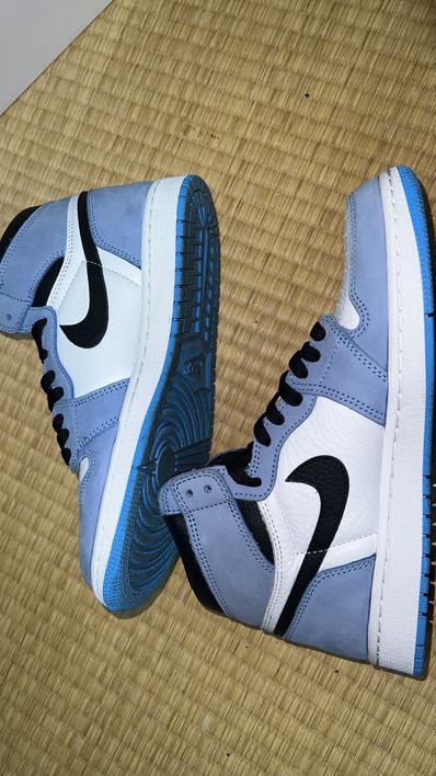 Nike Air Jordan 1 High OG "University Blue"
