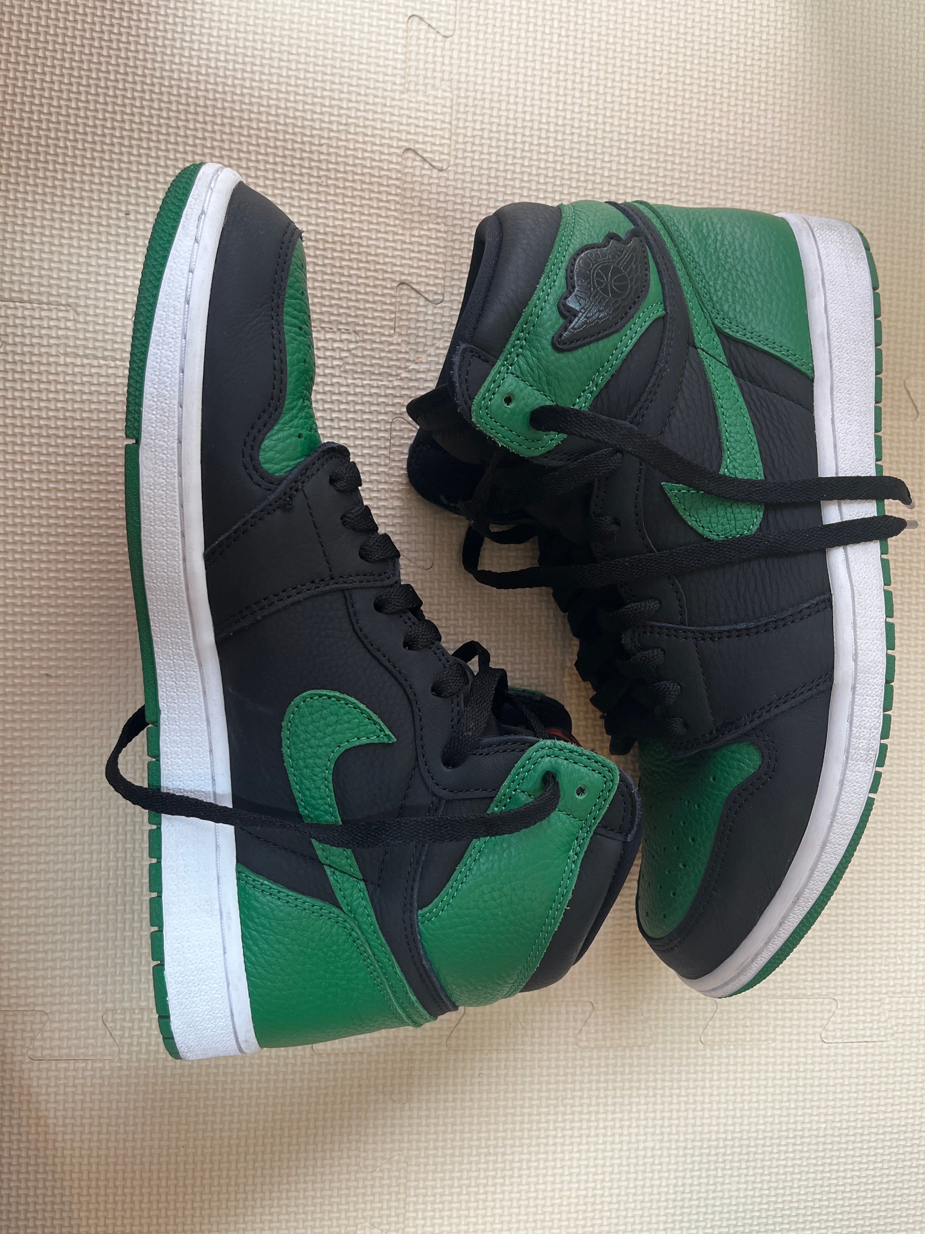 Nike Air Jordan 1 Retro High OG "Black/Pine Green" (2020)      