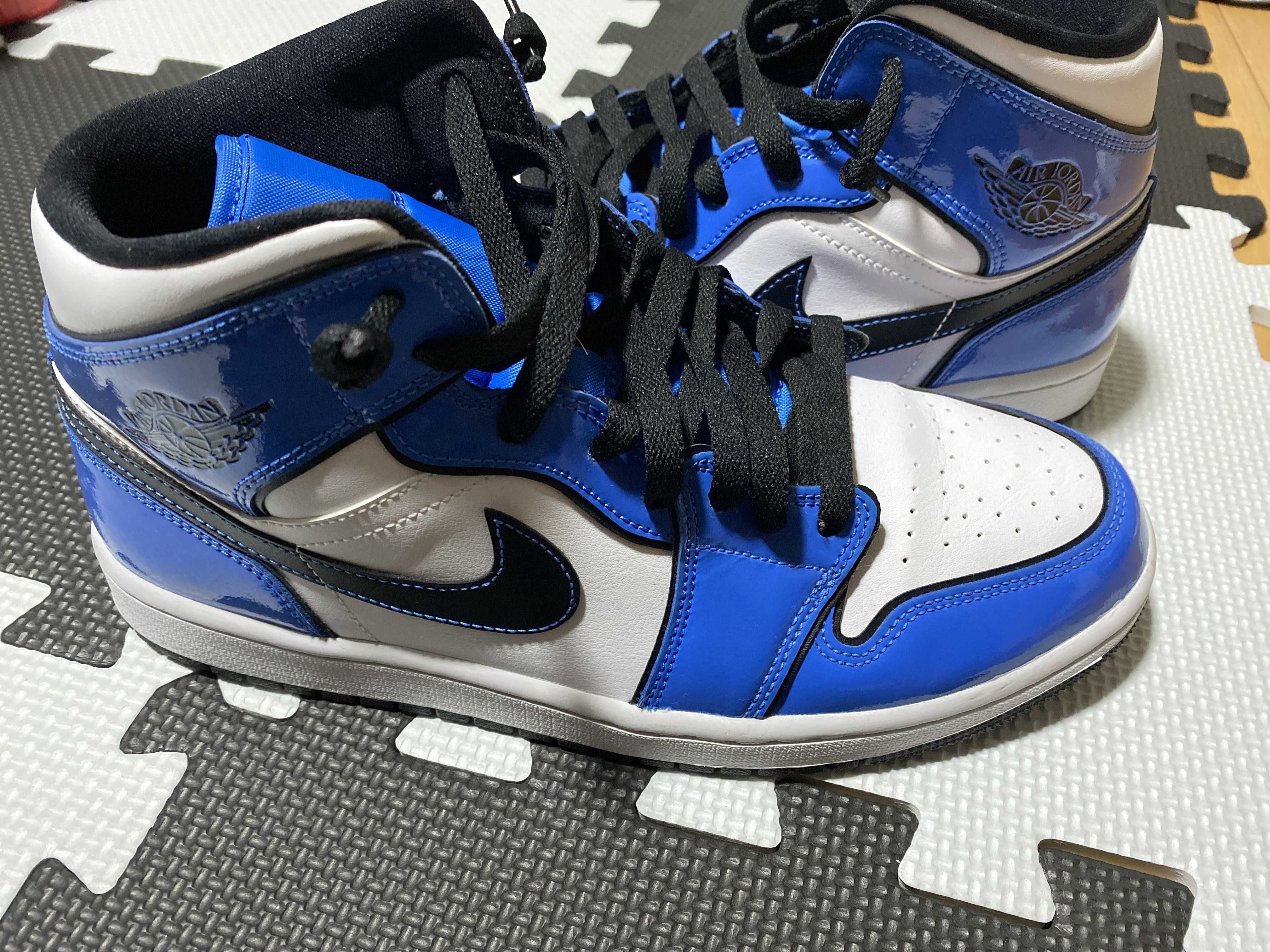 Nike Air Jordan 1 Mid SE "Signal Blue"