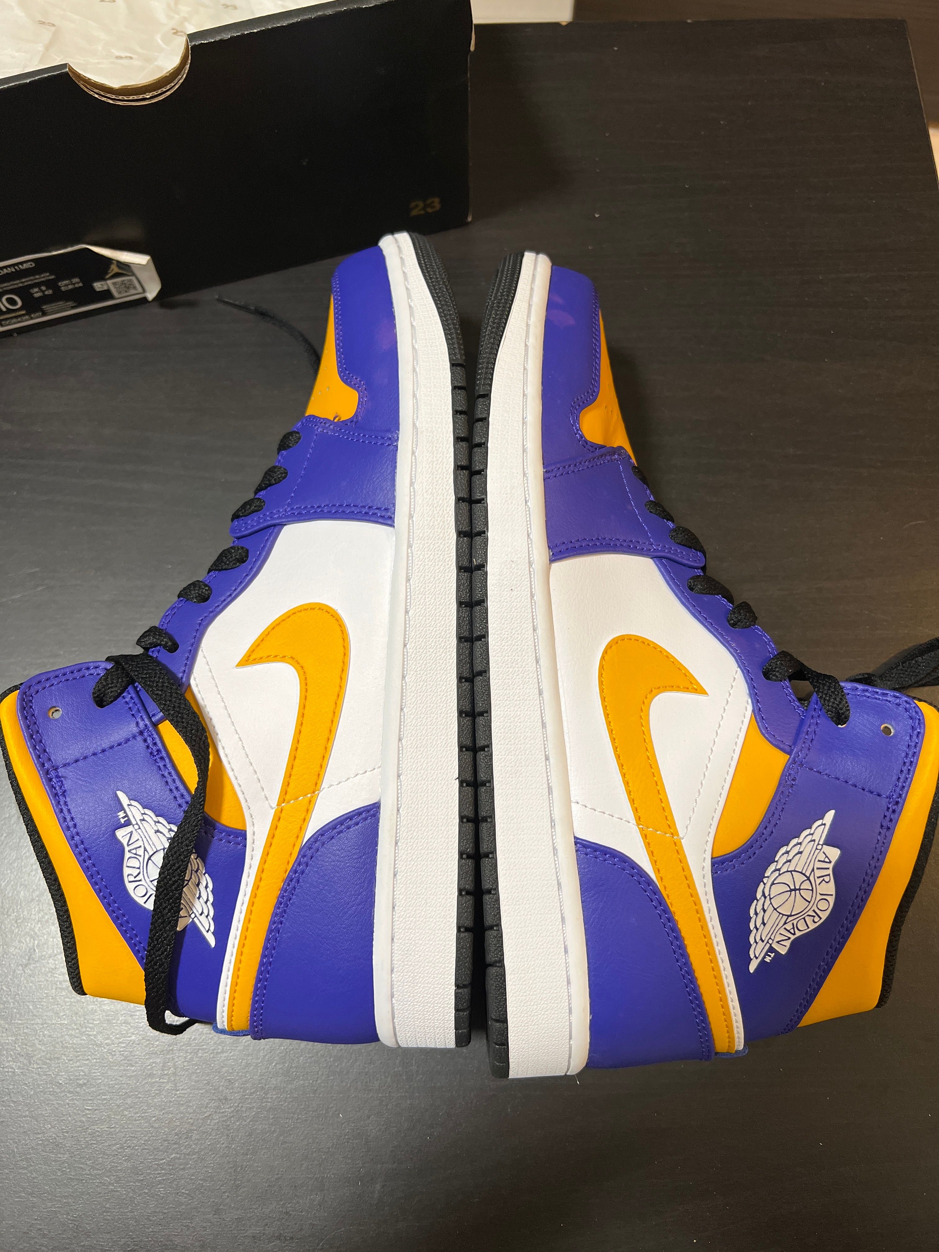 Nike Air Jordan 1 Mid "Lakers"