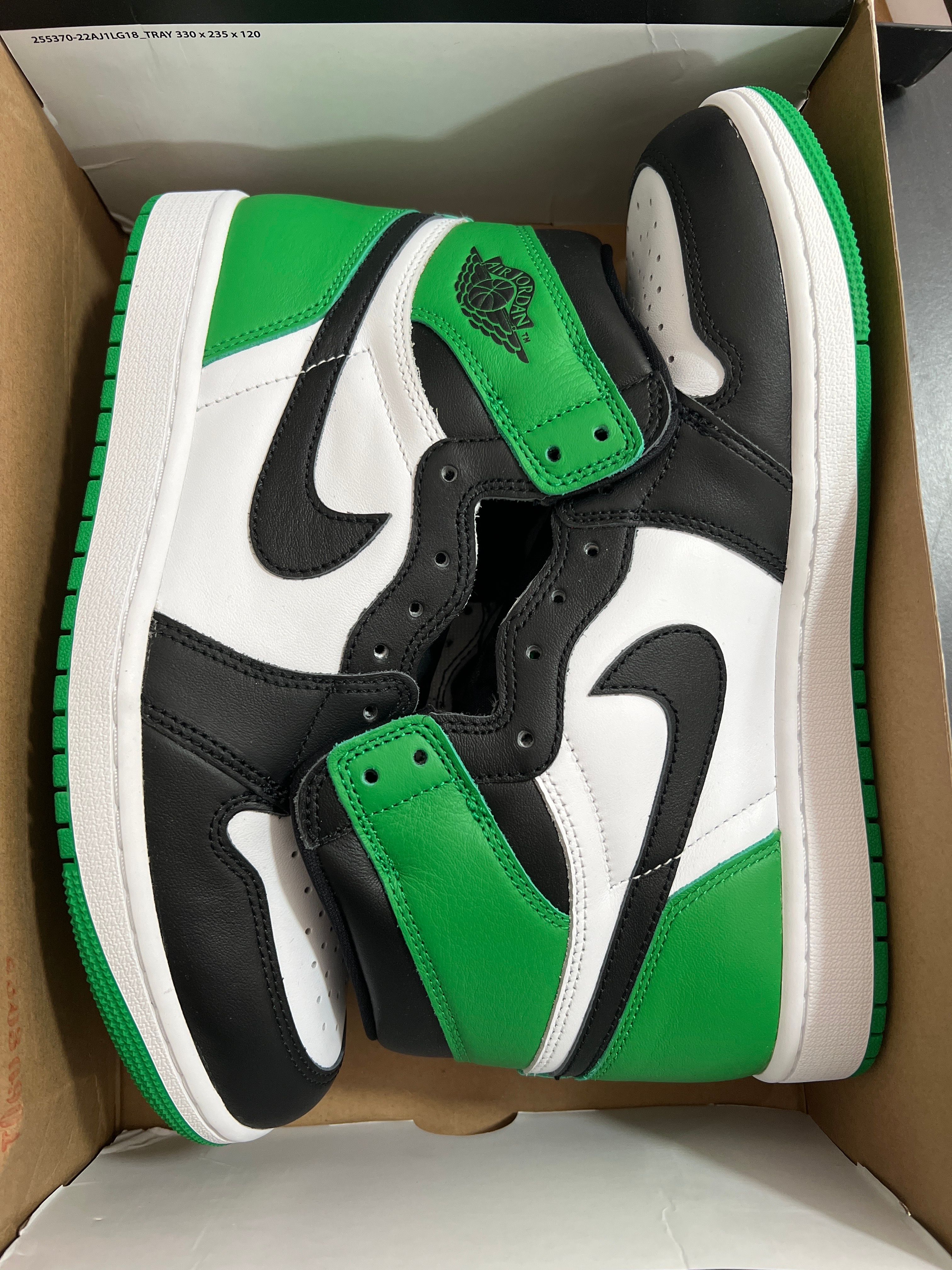 Nike Air Jordan 1 Retro High OG "Celtics/Black and Lucky Green" (2023)
