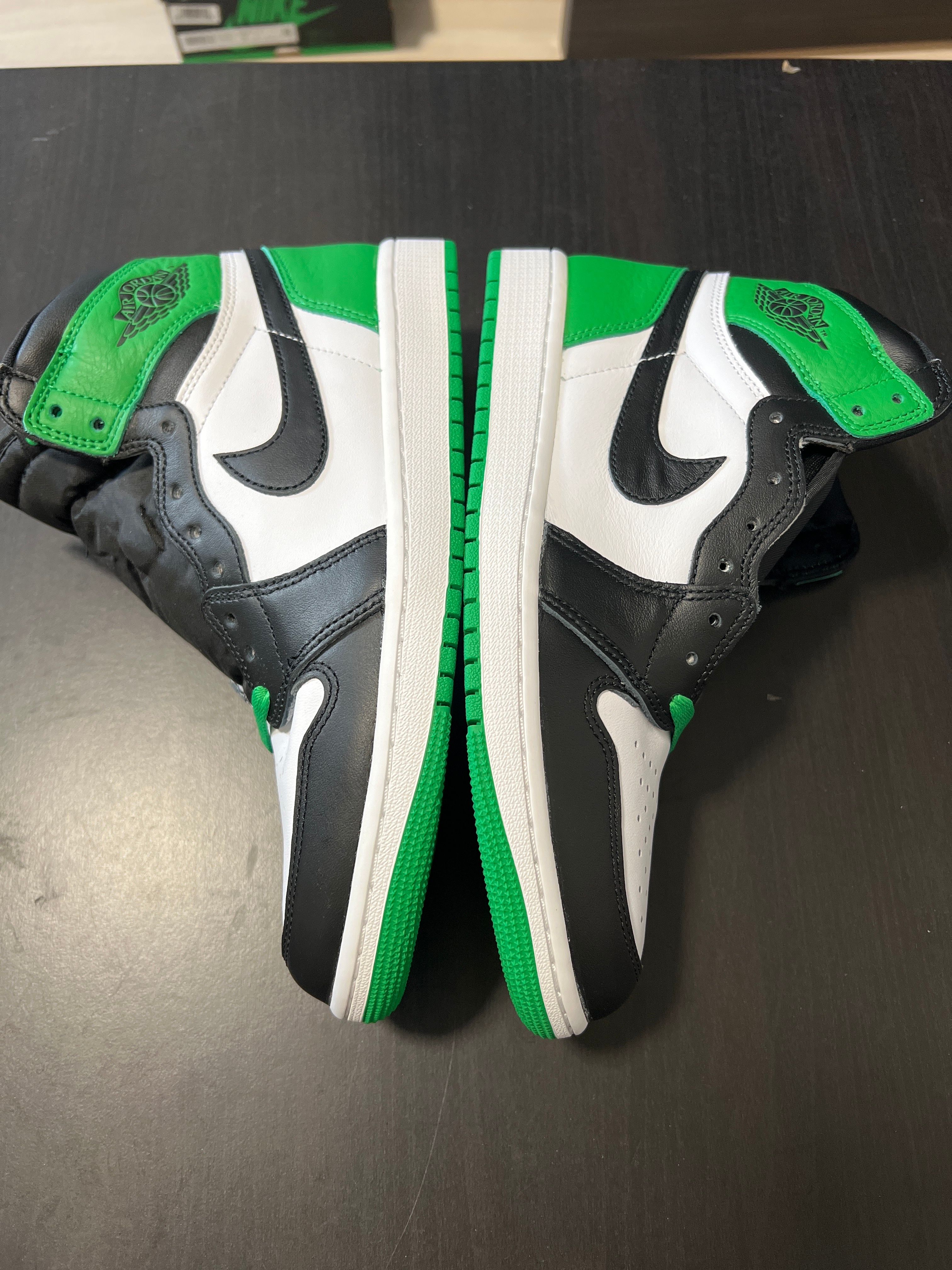 Nike Air Jordan 1 Retro High OG "Celtics/Black and Lucky Green" (2023)