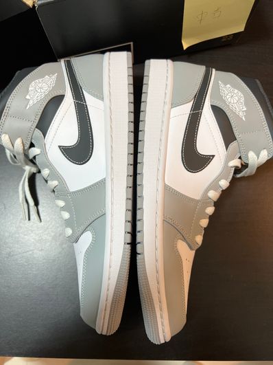 Nike Air Jordan 1 Mid "Grey White/Anthracite"