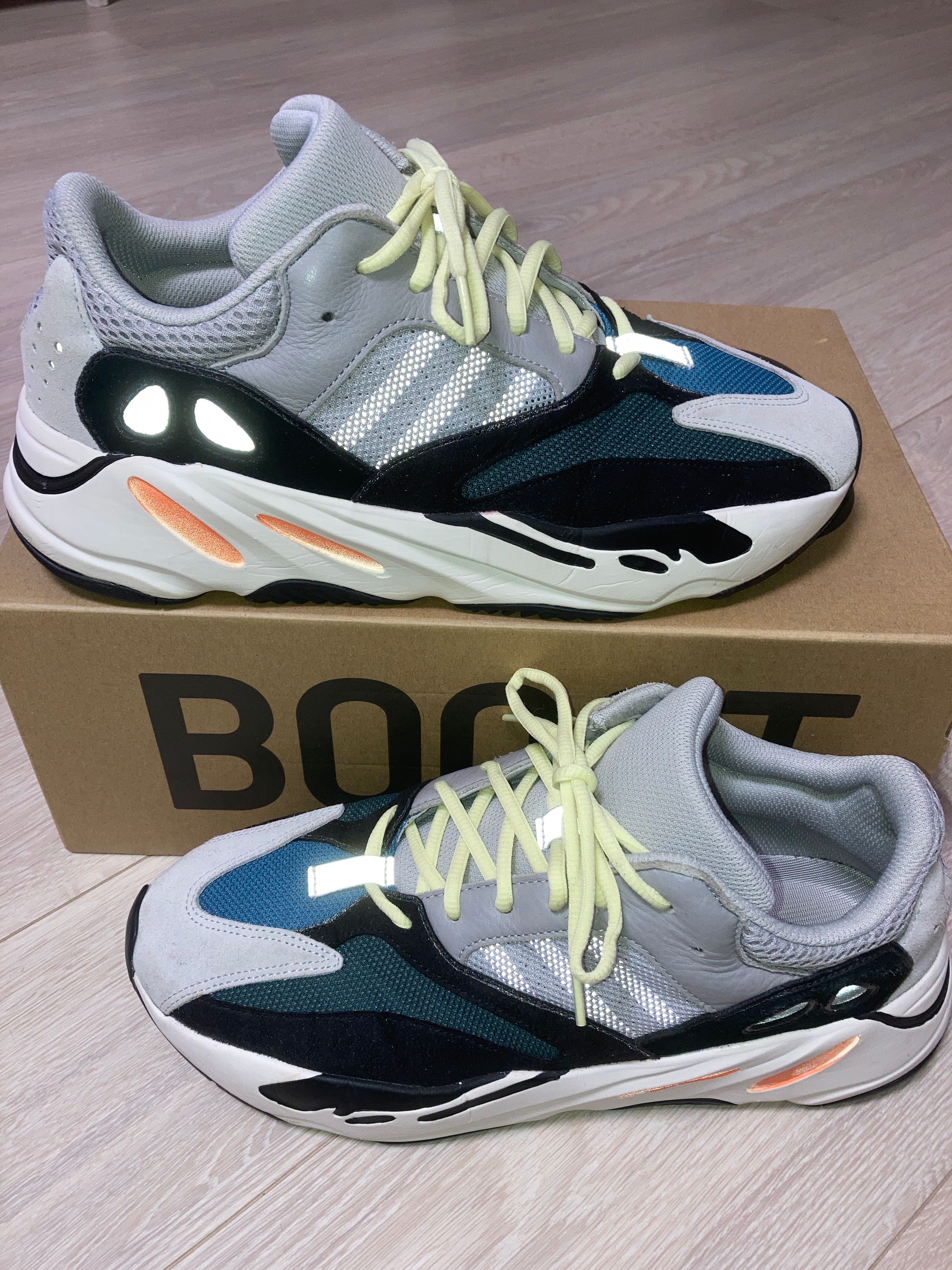 adidas YEEZY Boost 700 "Wave Runner"