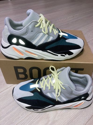 adidas YEEZY Boost 700 "Wave Runner"