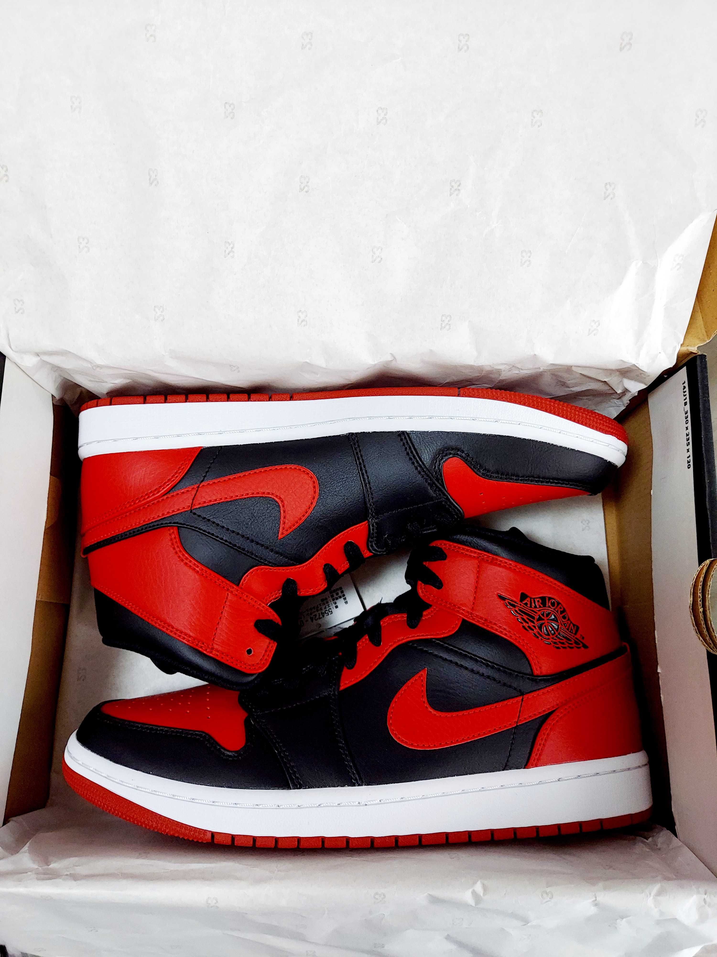 Nike Air Jordan 1 Mid "Bred"