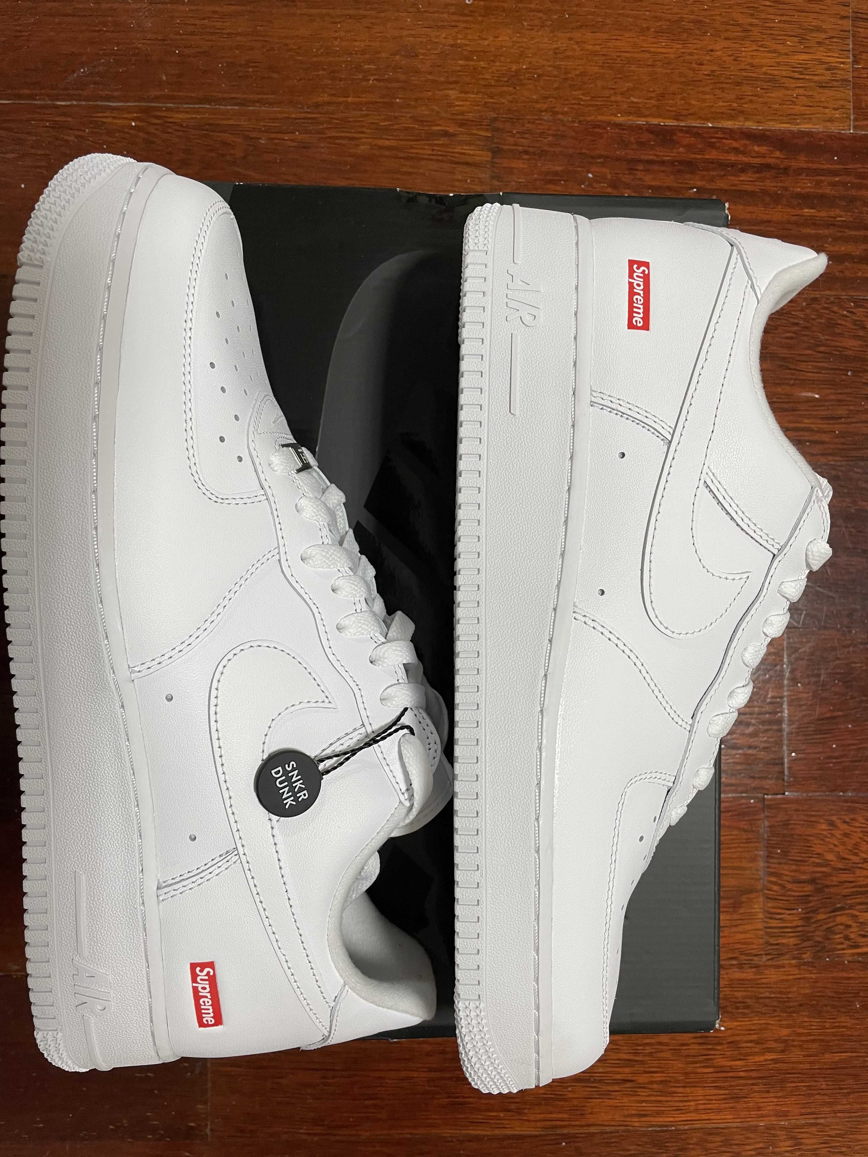 Supreme × Nike Air Force 1 Low "White"