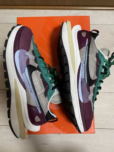 sacai × Nike Vapor Waffle "String/Red/Green"