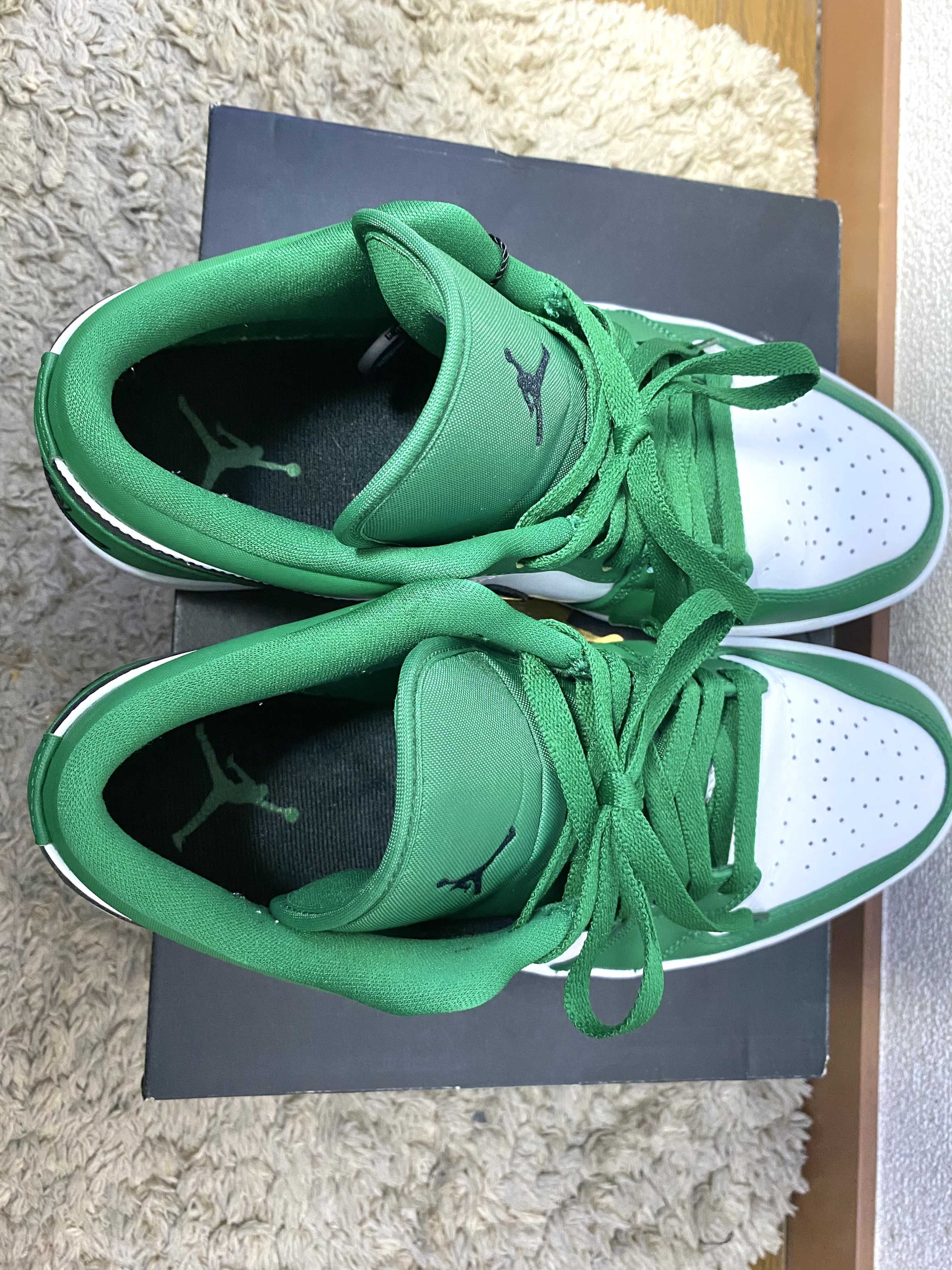 Nike Air Jordan 1 Low "Pine Green/White"