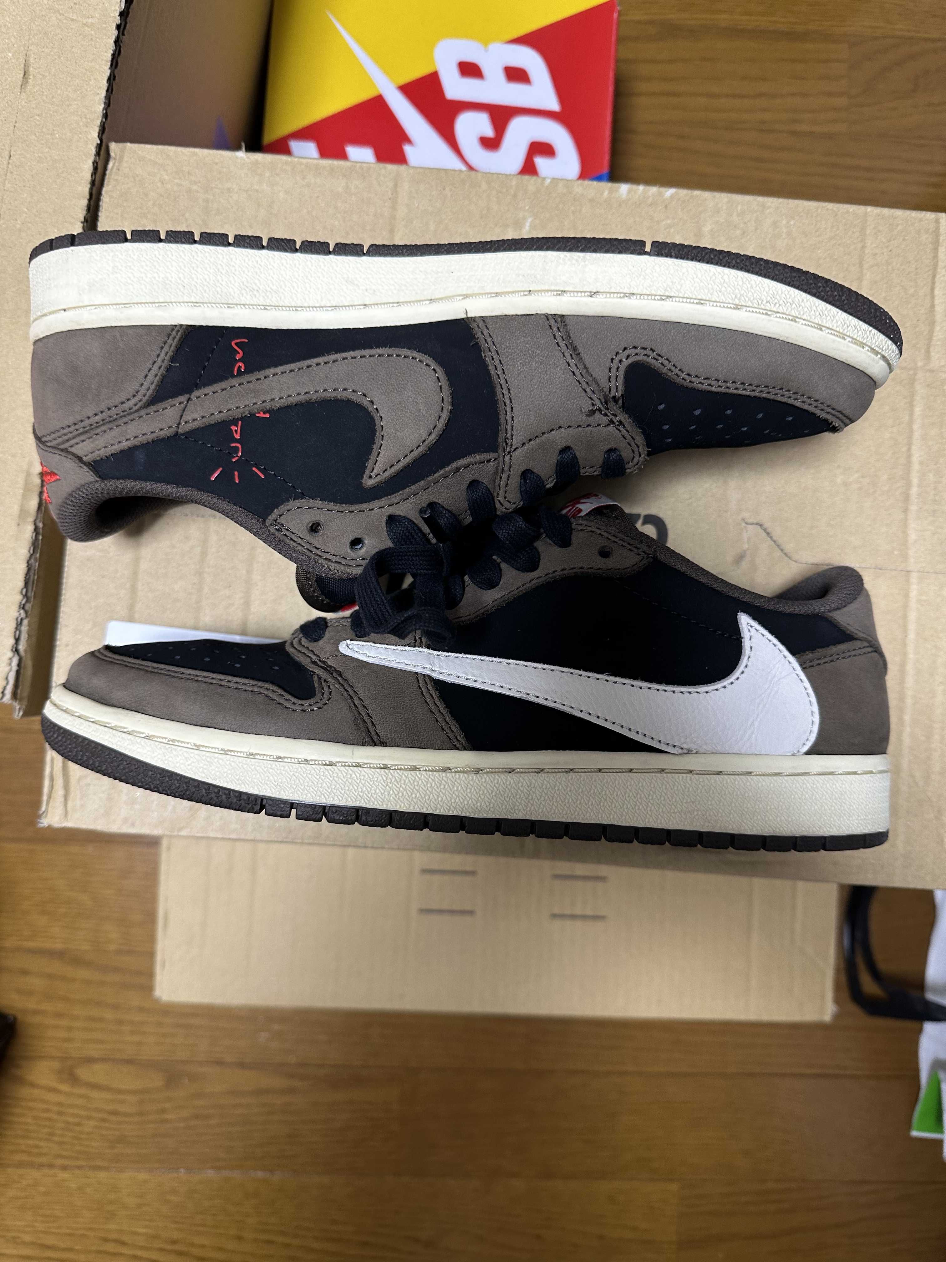 Travis Scott × Nike Air Jordan 1 Low OG SP-T "Black/Dark Mocha"