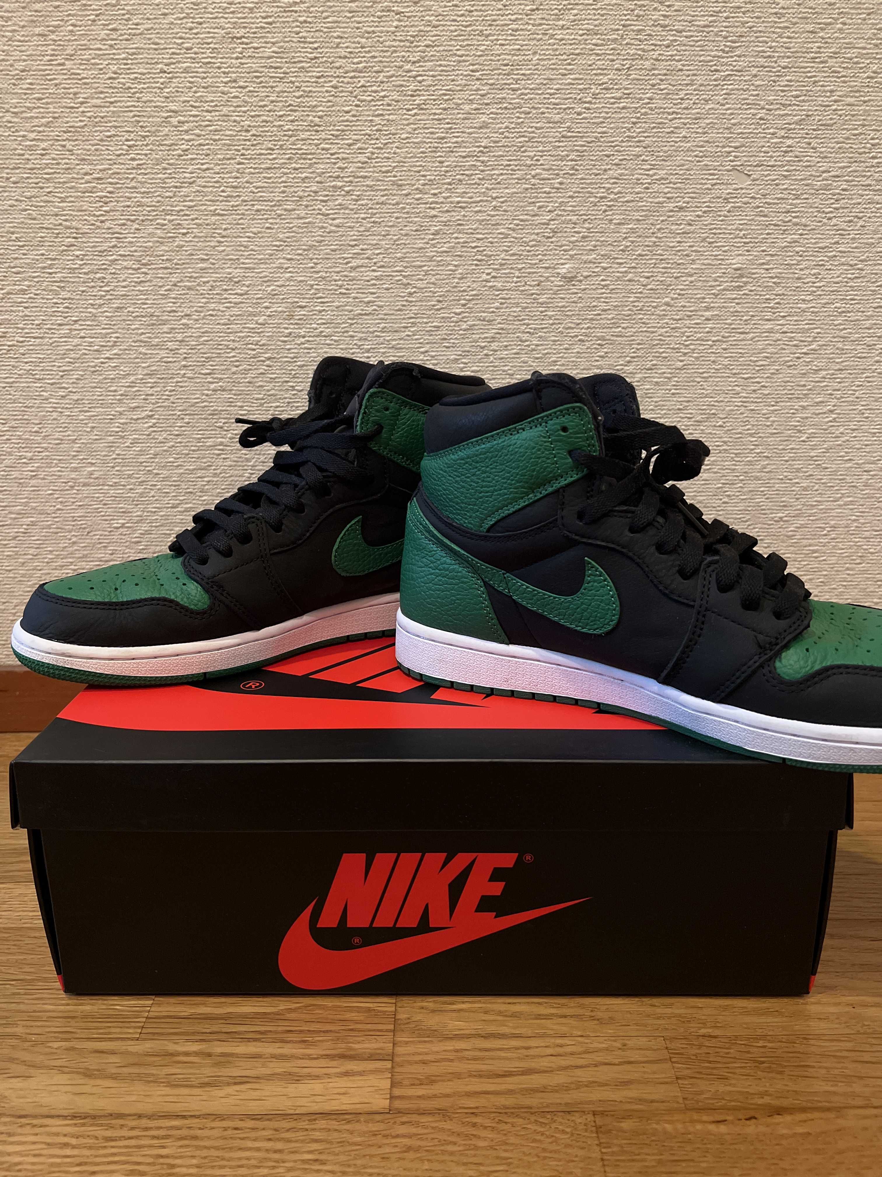 Nike Air Jordan 1 Retro High OG "Black/Pine Green" (2020)