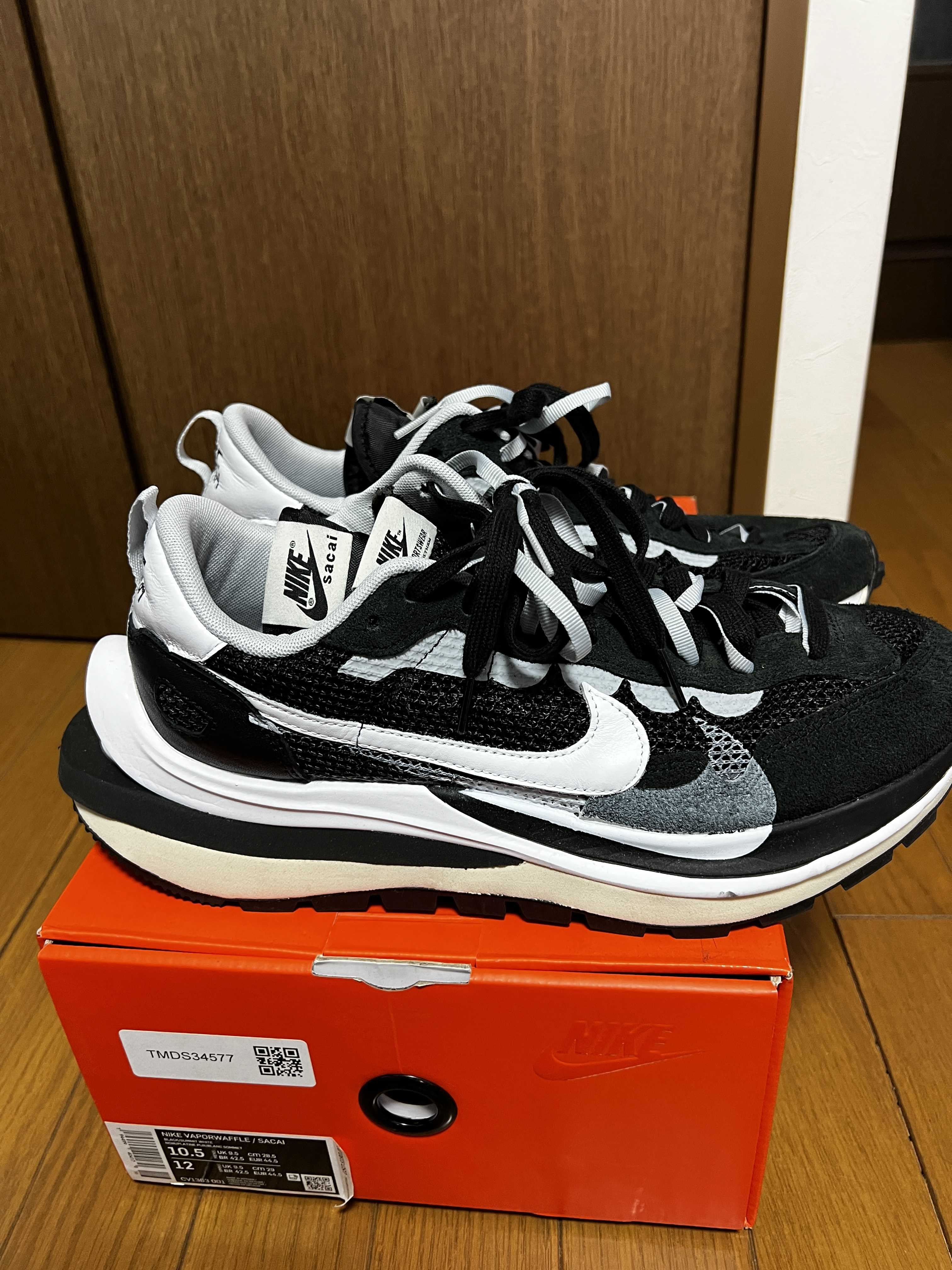 sacai × Nike Vapor Waffle "Black and White"