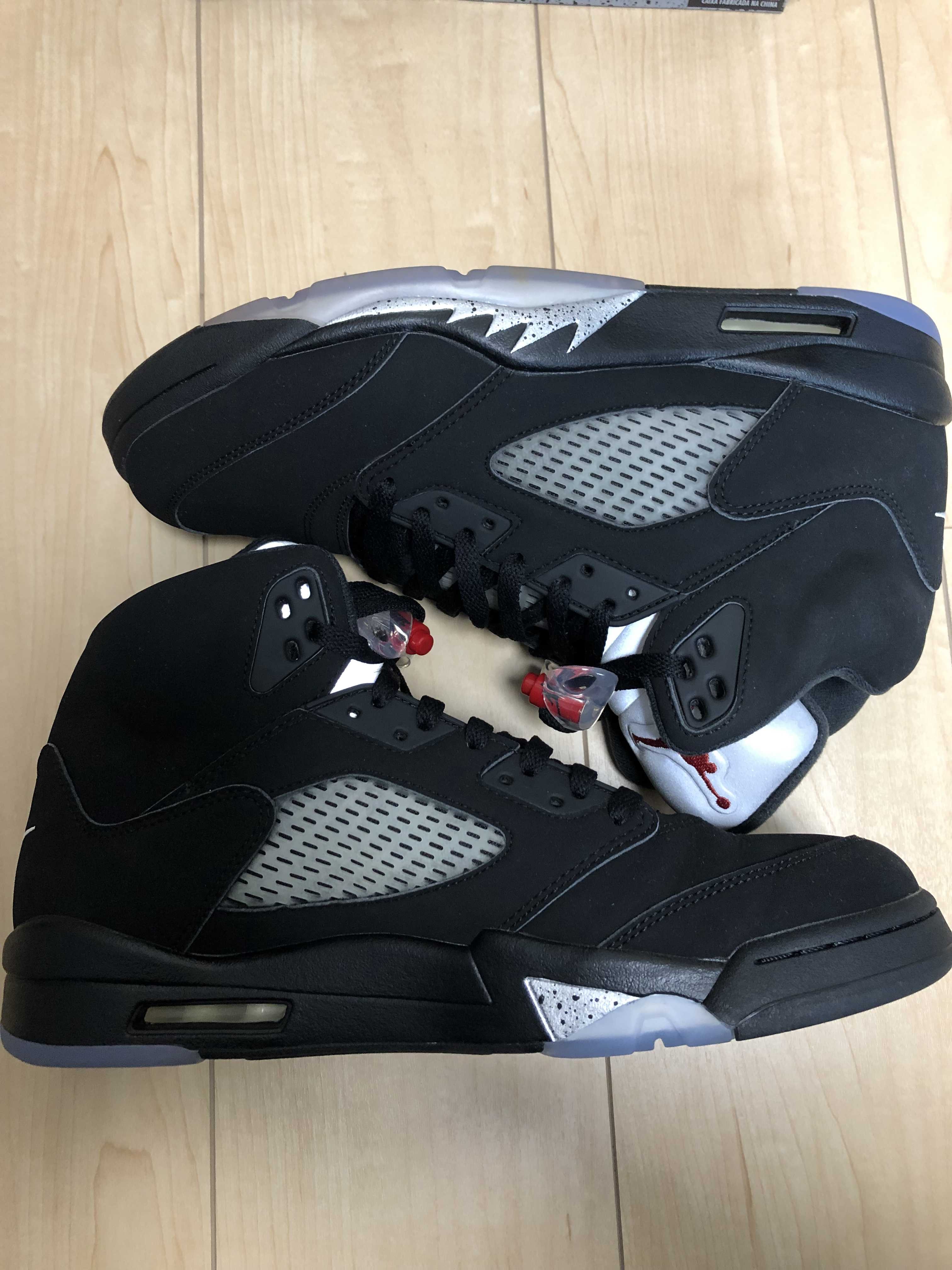 Nike Air Jordan 5 Retro OG "Black/Fire Red/Metallic Silver/White" (2016)