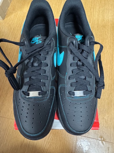 Nike Air Force 1 Low "Black Tiffany"