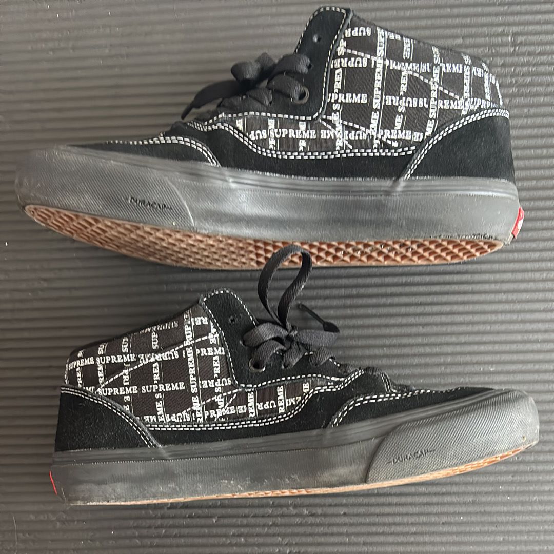 シュプリーム × バンズ ハーフキャブ "ブラック"