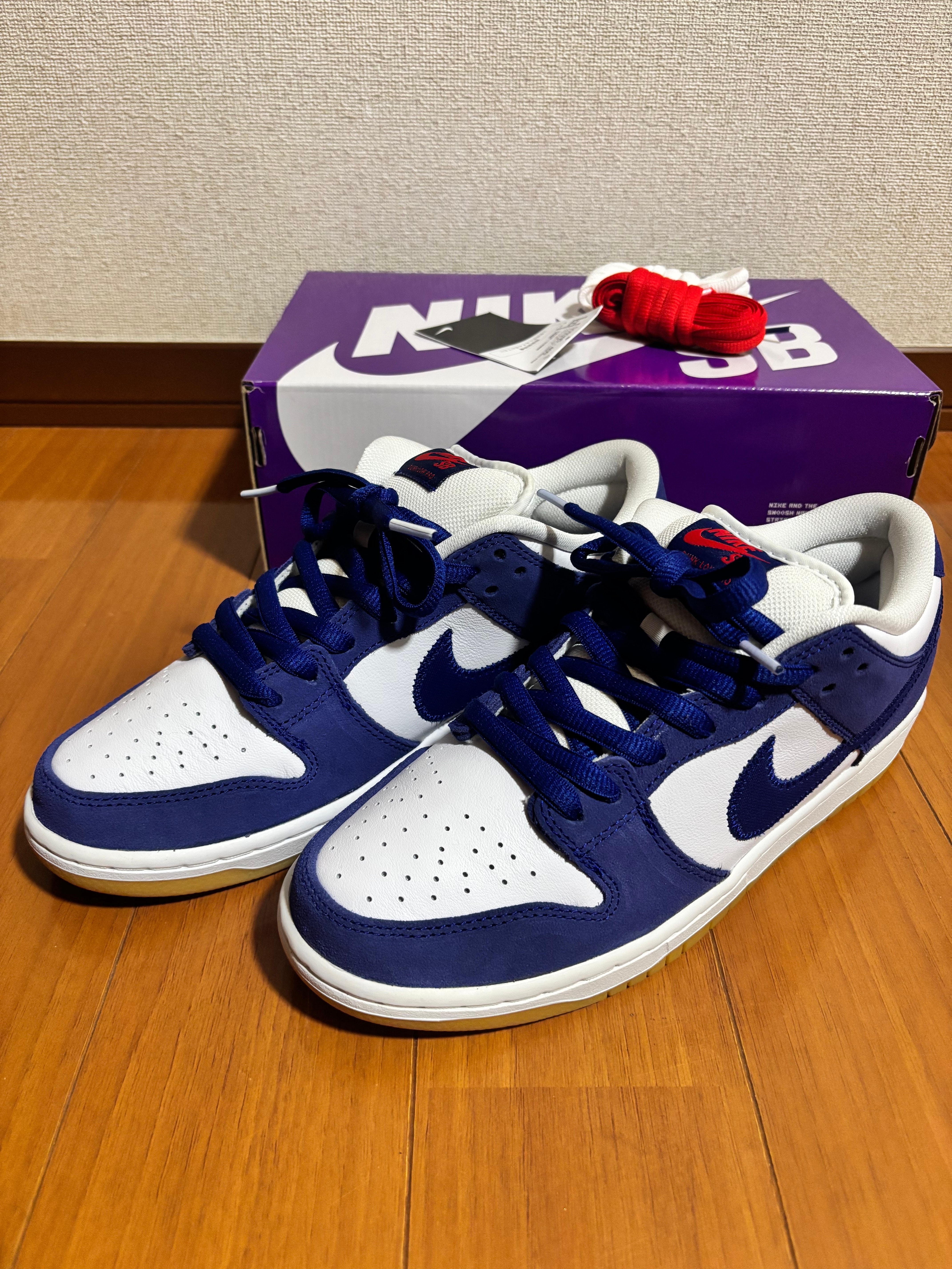 Nike SB Dunk Low "Los Angeles Dodgers/Deep Royal Blue"