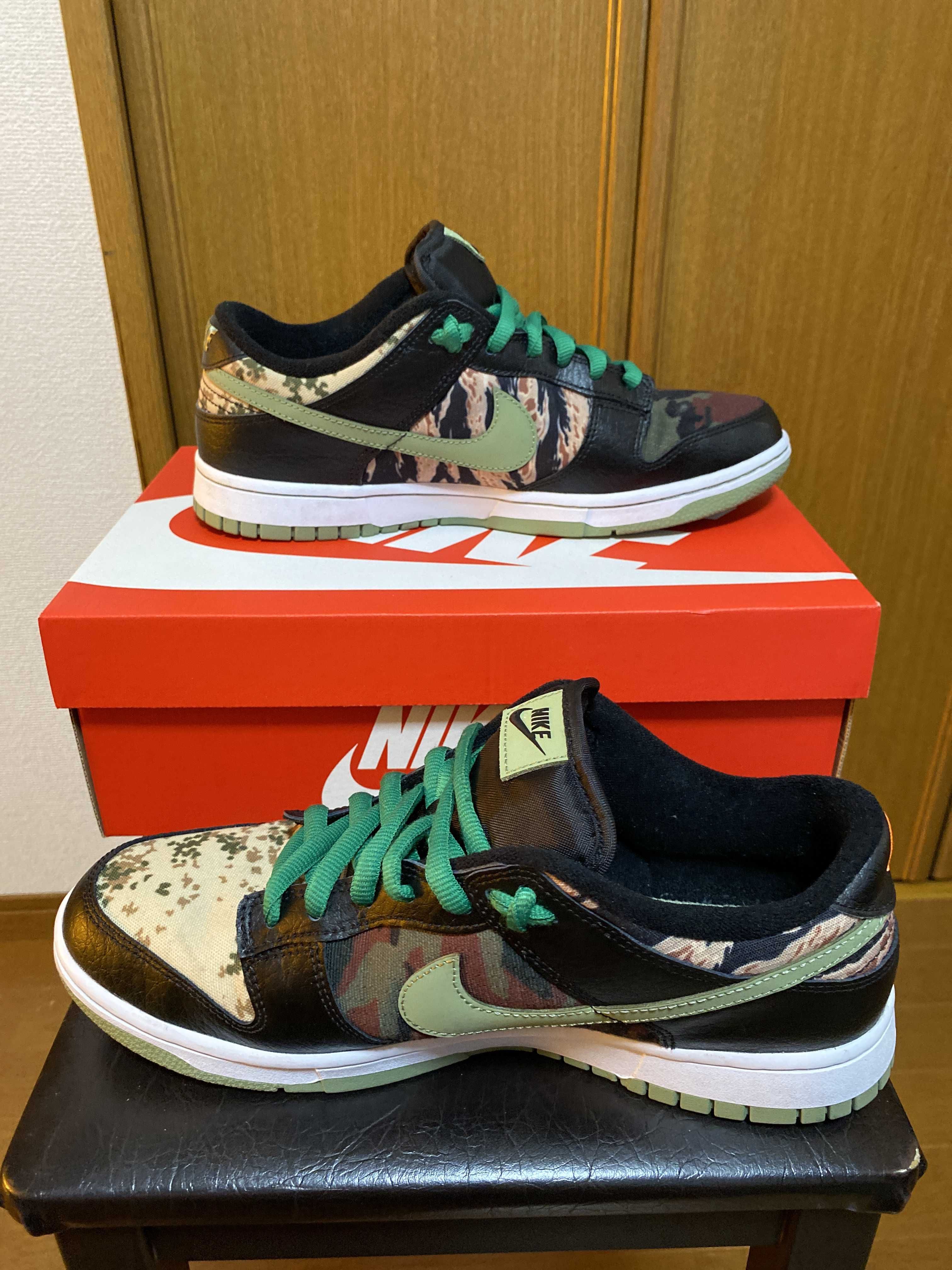 NIKE DUNK LOW SE "BLACK MULTI CAMO"