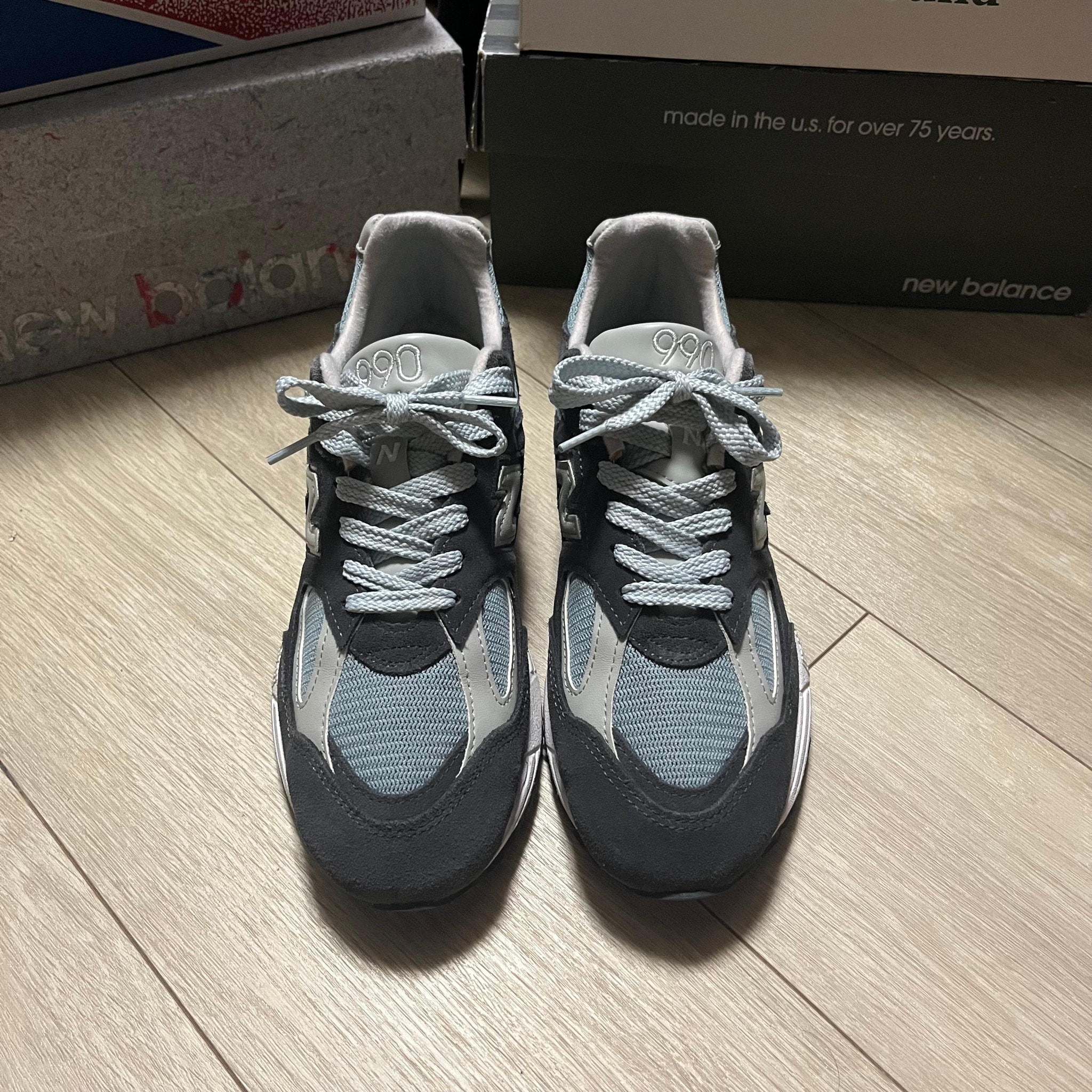 KITH Ronnie Fieg × New Balance 990V2 "Steel Blue"