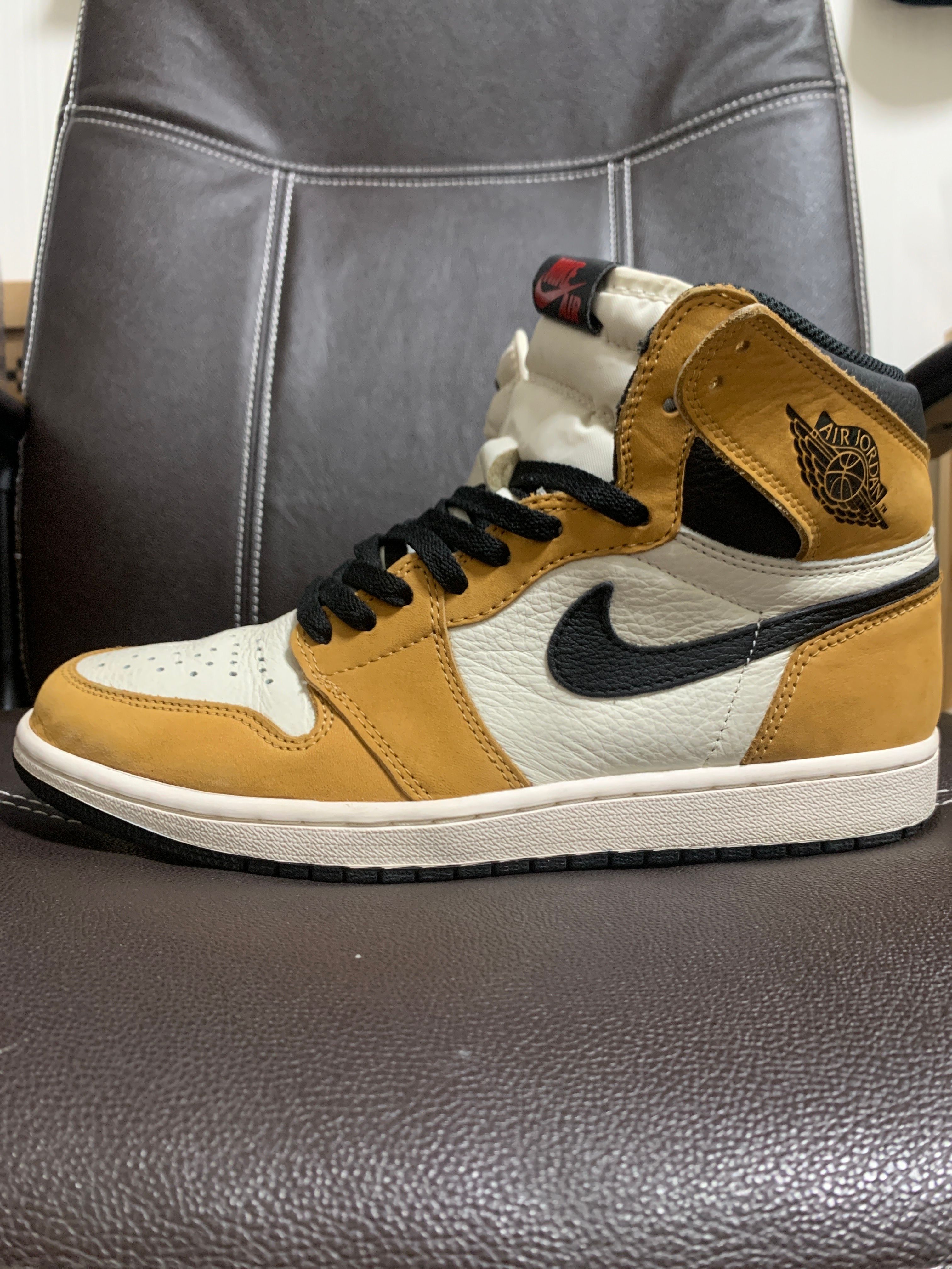 Nike Air Jordan 1 RETRO High "Rookie of The Year"