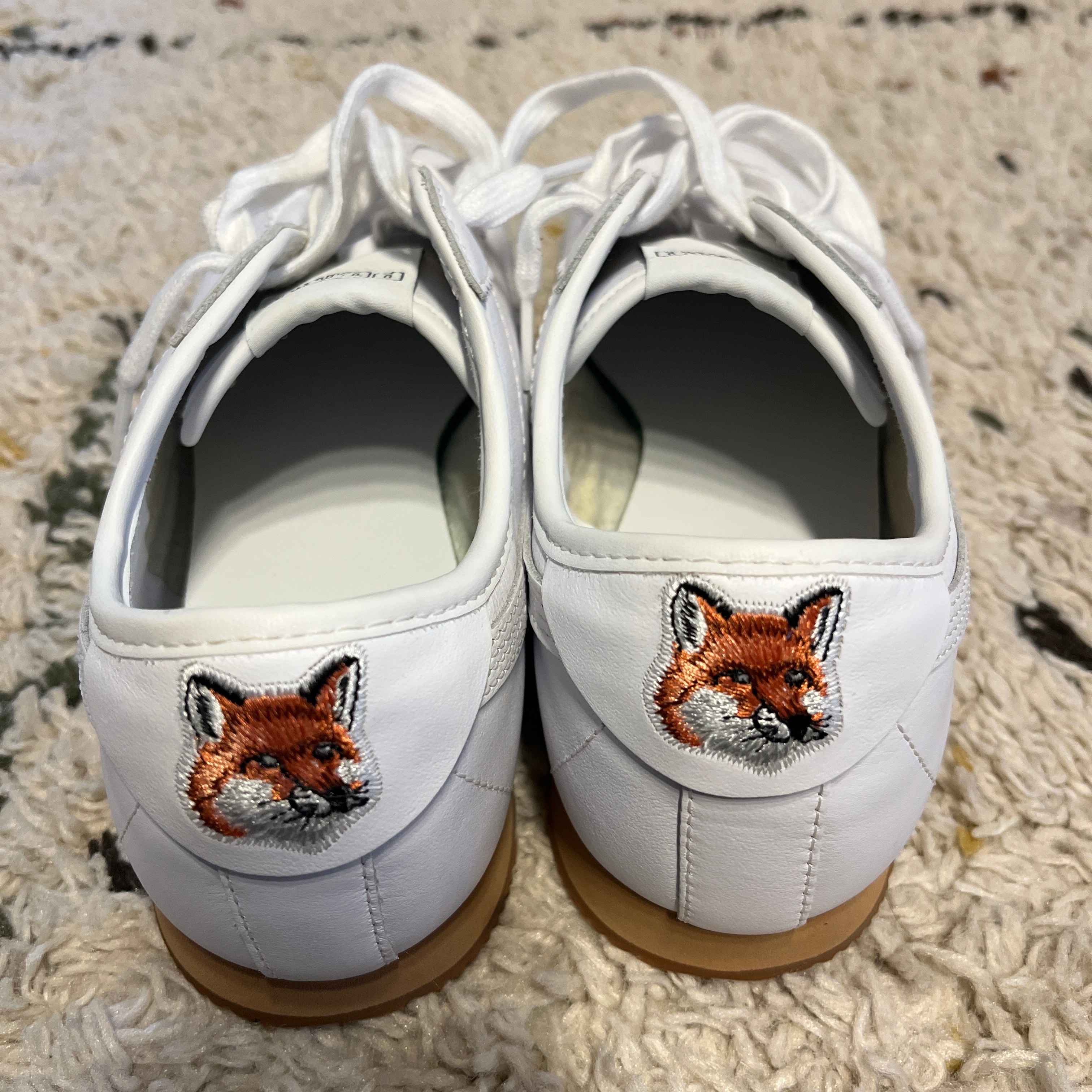 メゾンキツネ × プーマ ローマ "ホワイト"