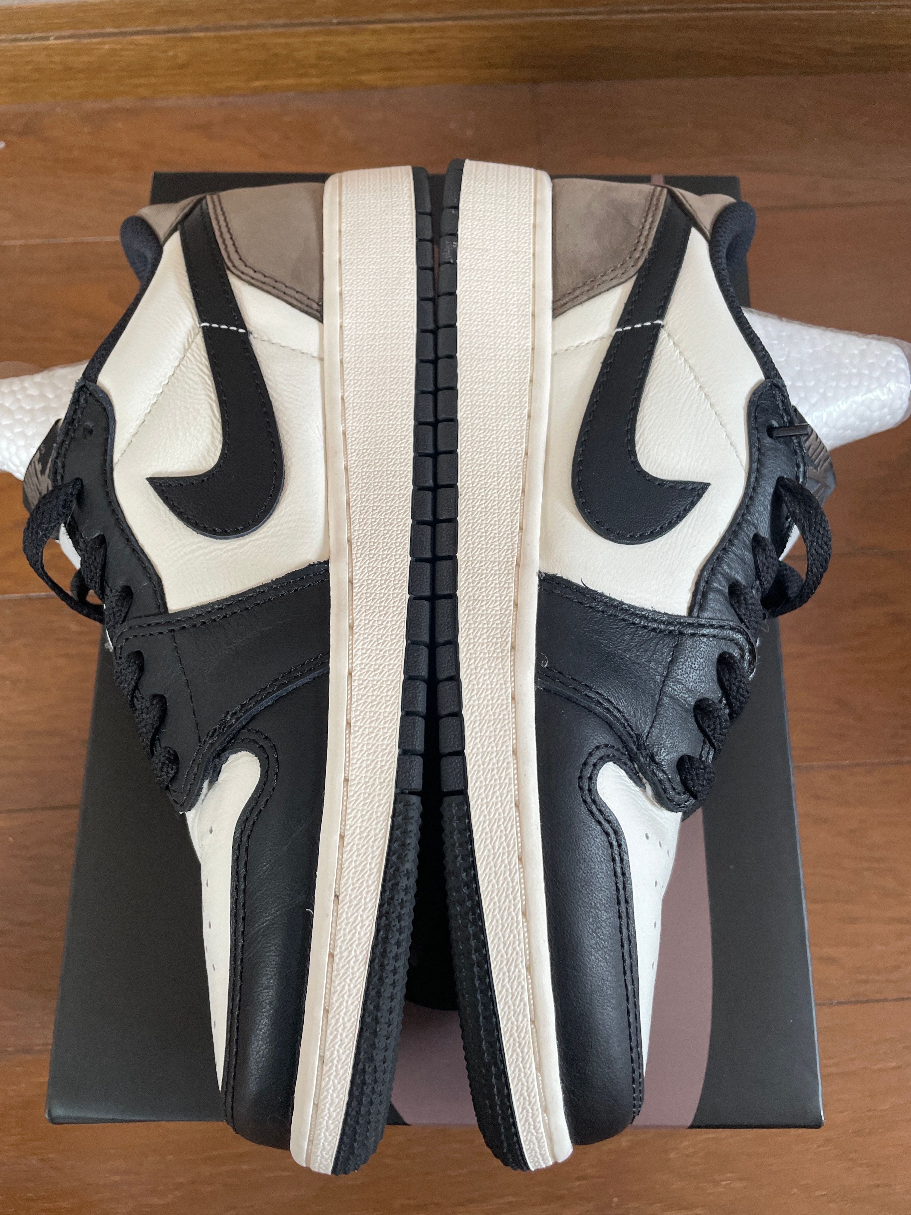 Nike GS Air Jordan 1 Retro Low OG "Mocha"