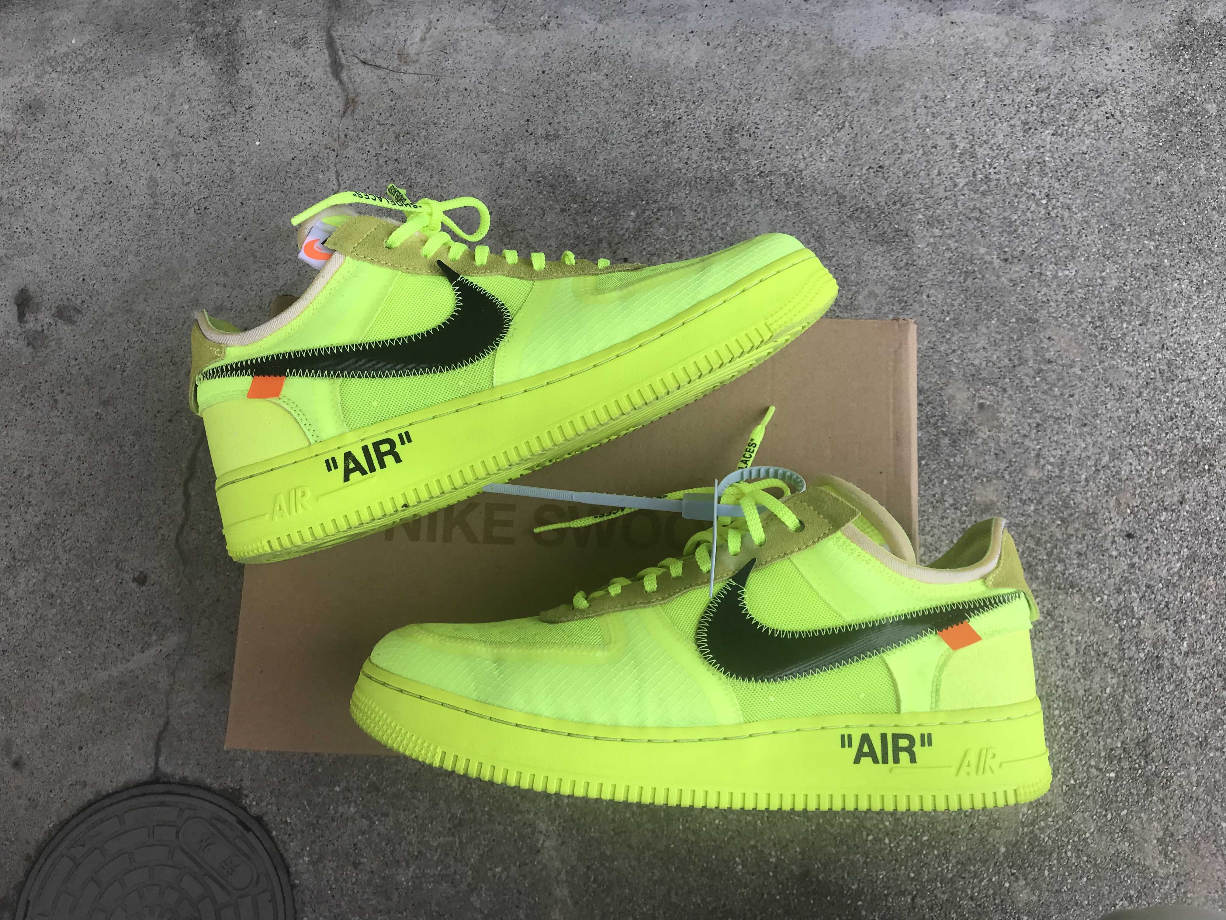 Off-White × Nike Air Force 1 Low "Volt"
