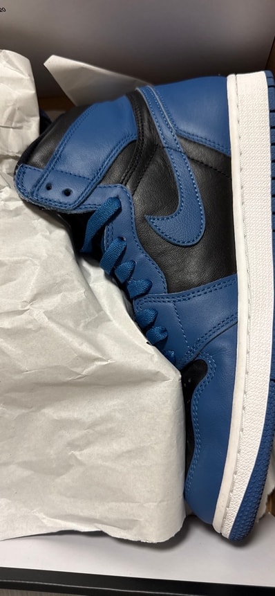 Nike Air Jordan 1 Retro High OG "Dark Marina Blue"