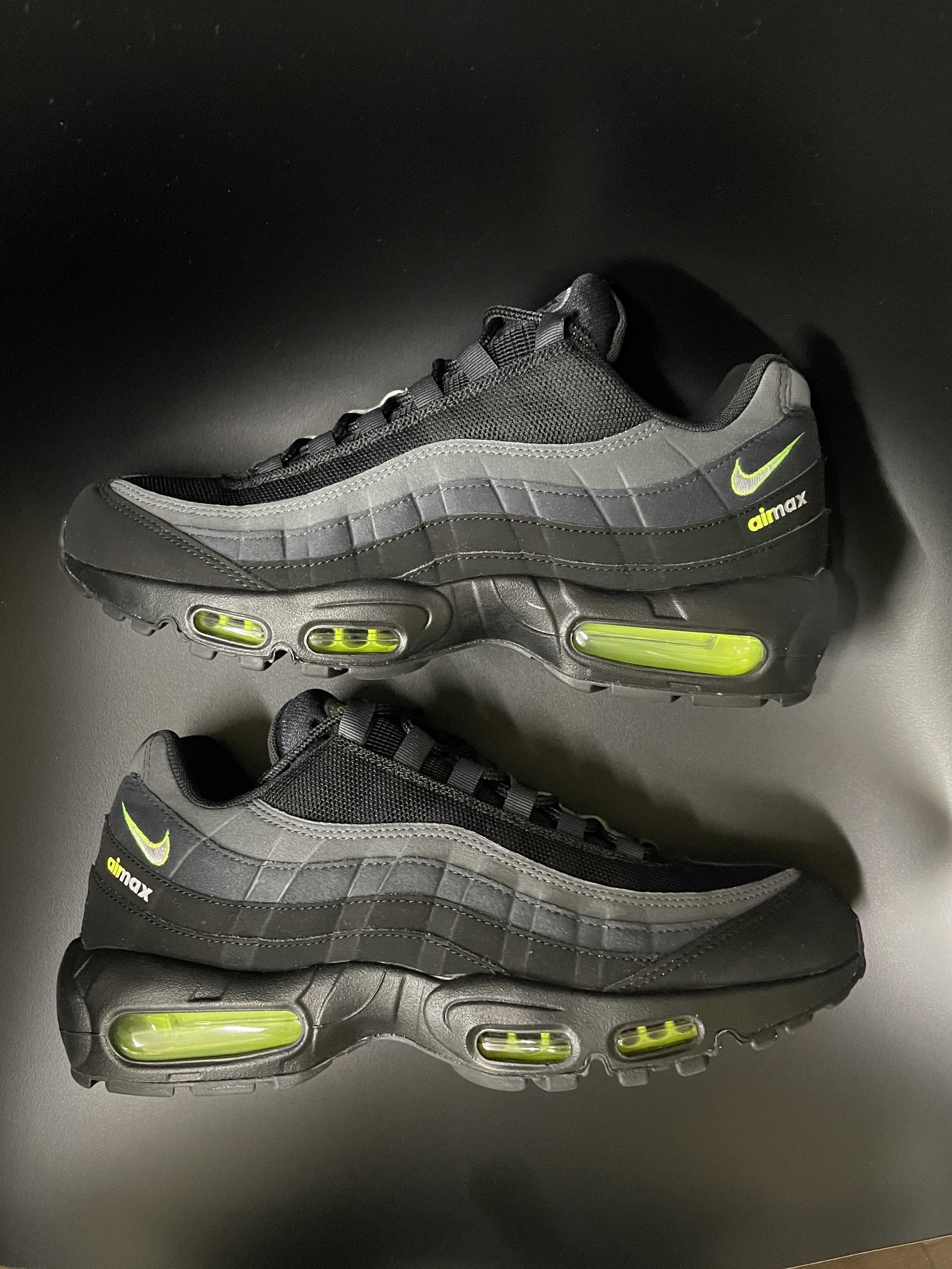 Nike Air Max 95 "Retro Logo"