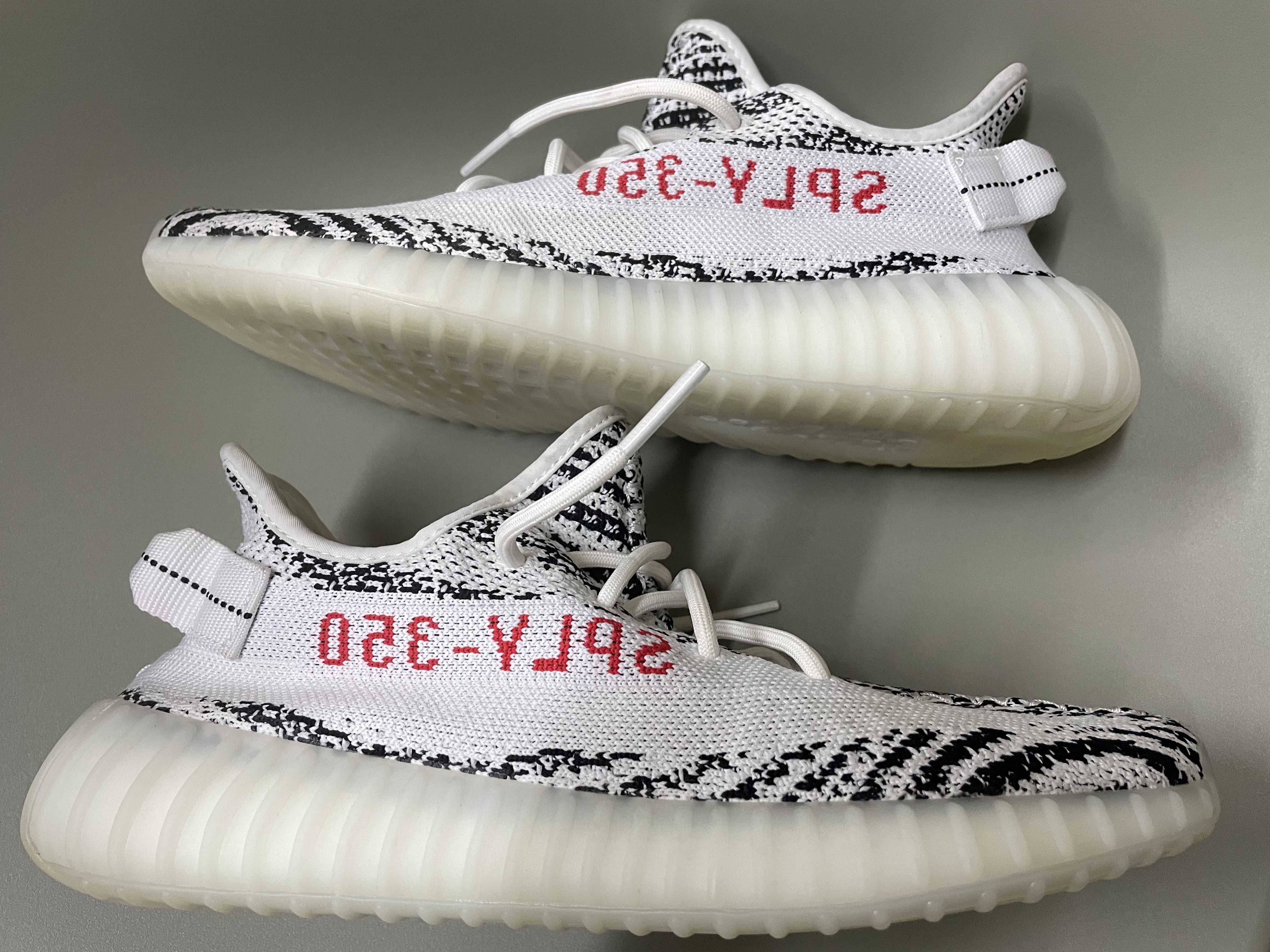 adidas YEEZY Boost 350 V2 "Zebra"