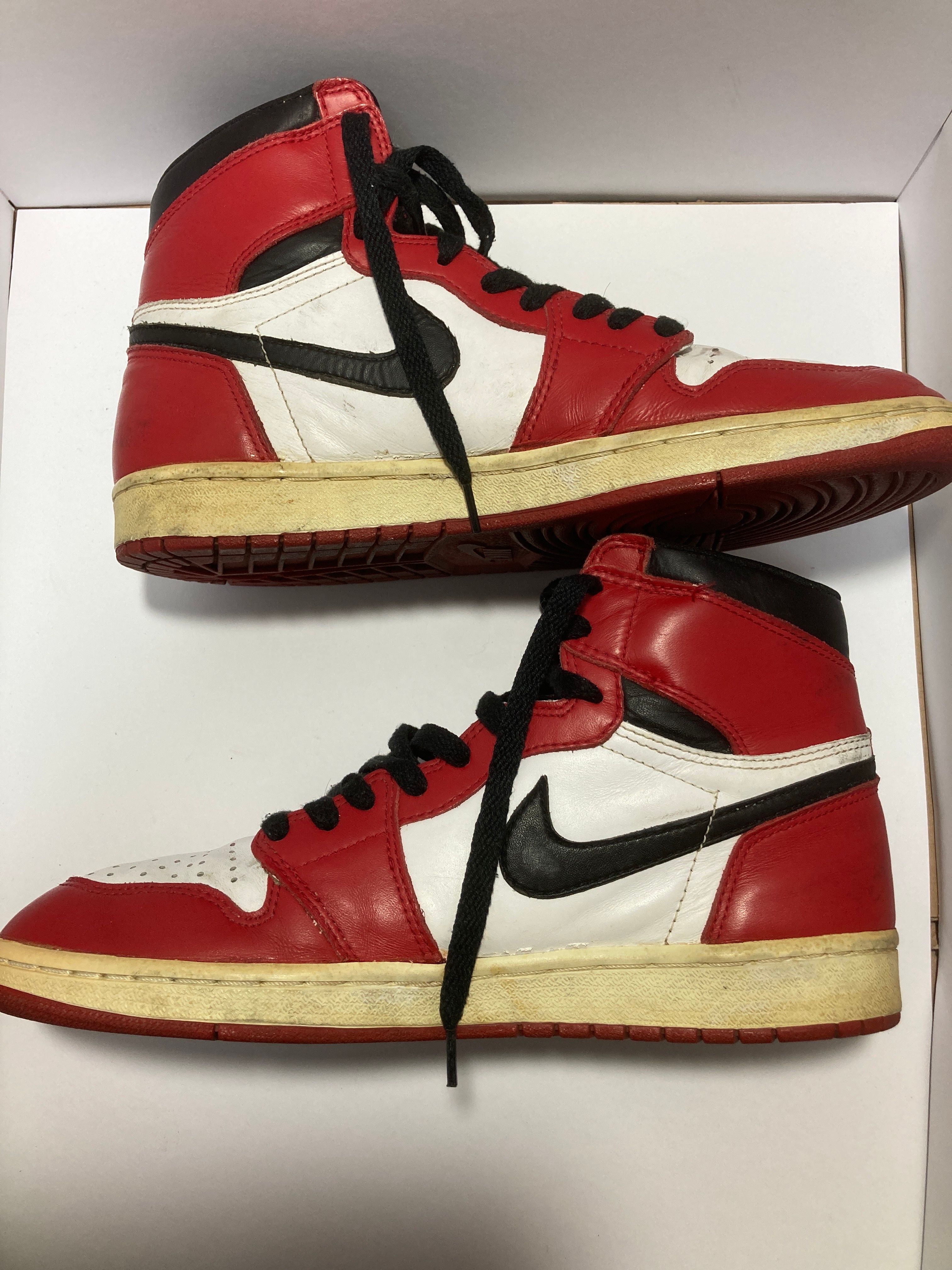 Nike Air Jordan 1 Retro High "Chicago" (1994)