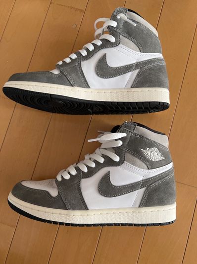 Nike Air Jordan 1 Retro High OG "Black and Smoke Grey"