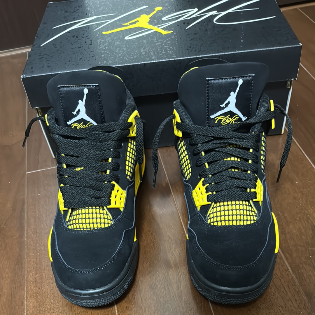 Nike Air Jordan 4 Retro "Thunder"(2023)
