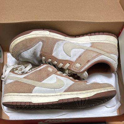 Nike Dunk Low PRM "Medium Curry"