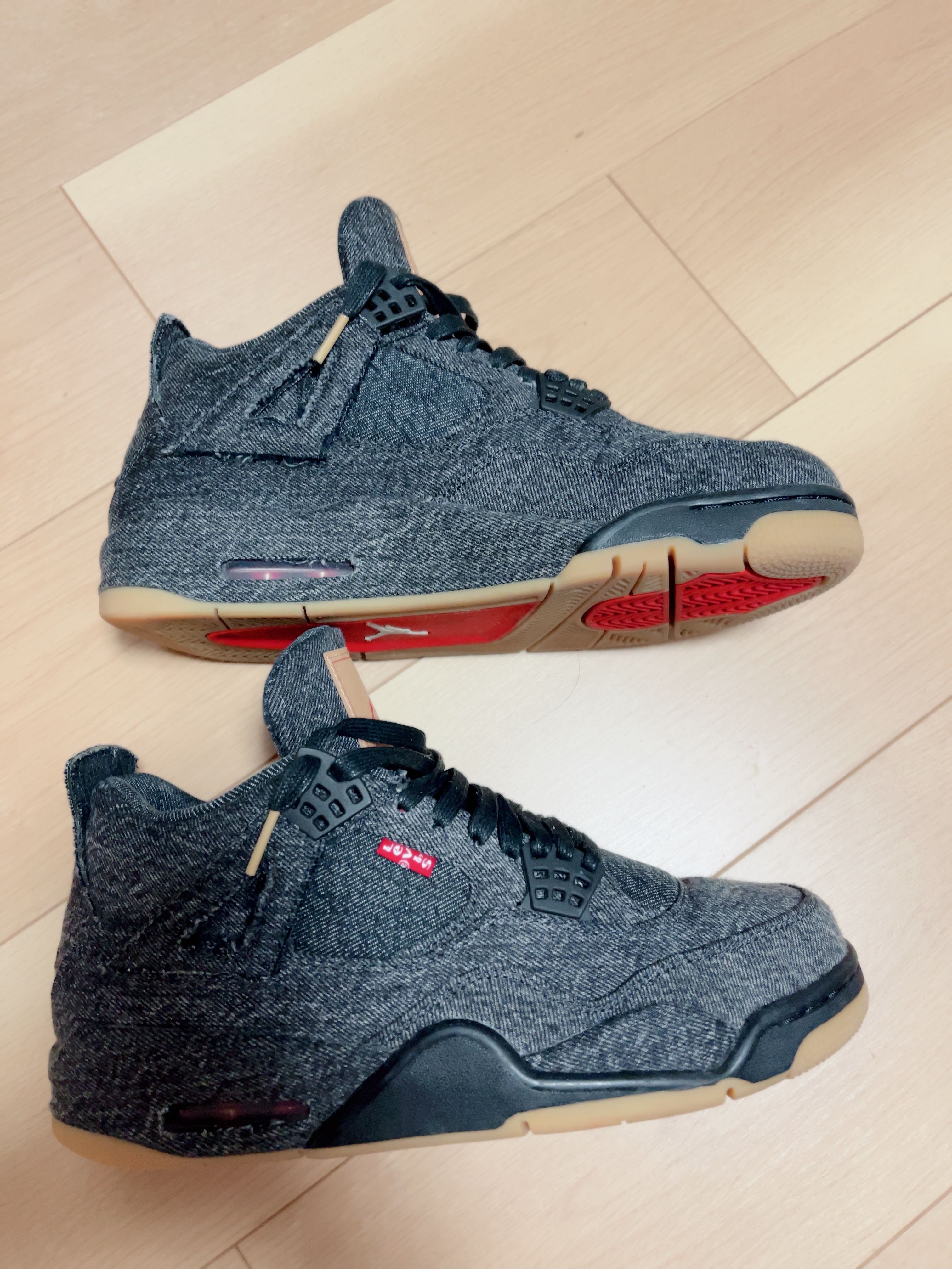 Nike × Levi's Air Jordan 4 "Black Denim" (Tag: LEVIS®)