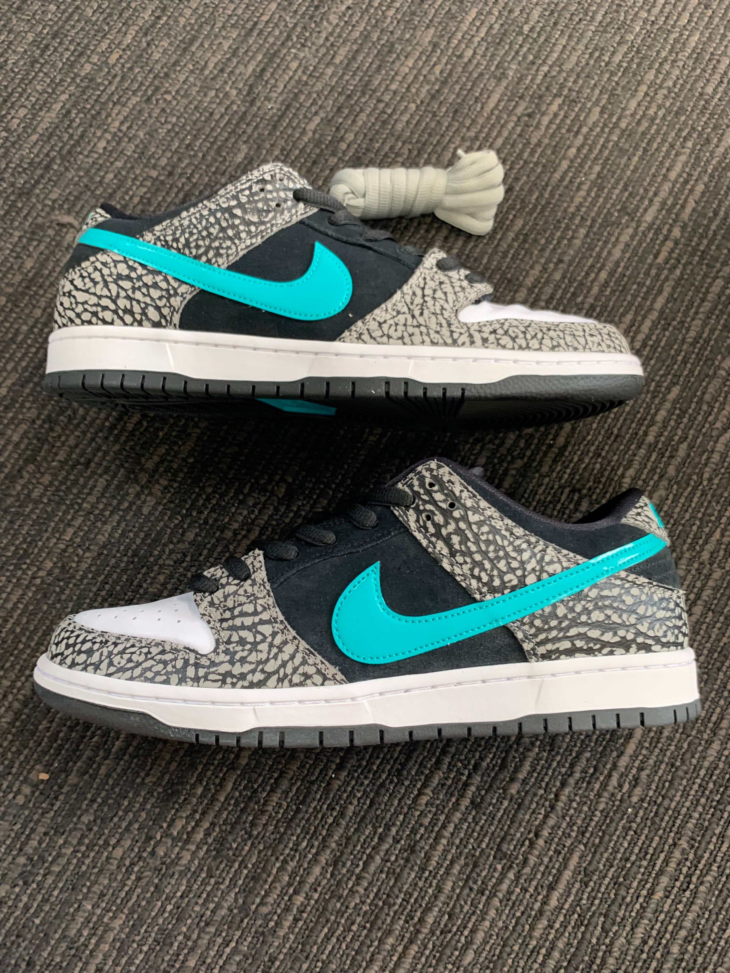 Nike SB Dunk Low "Elephant/Safari"