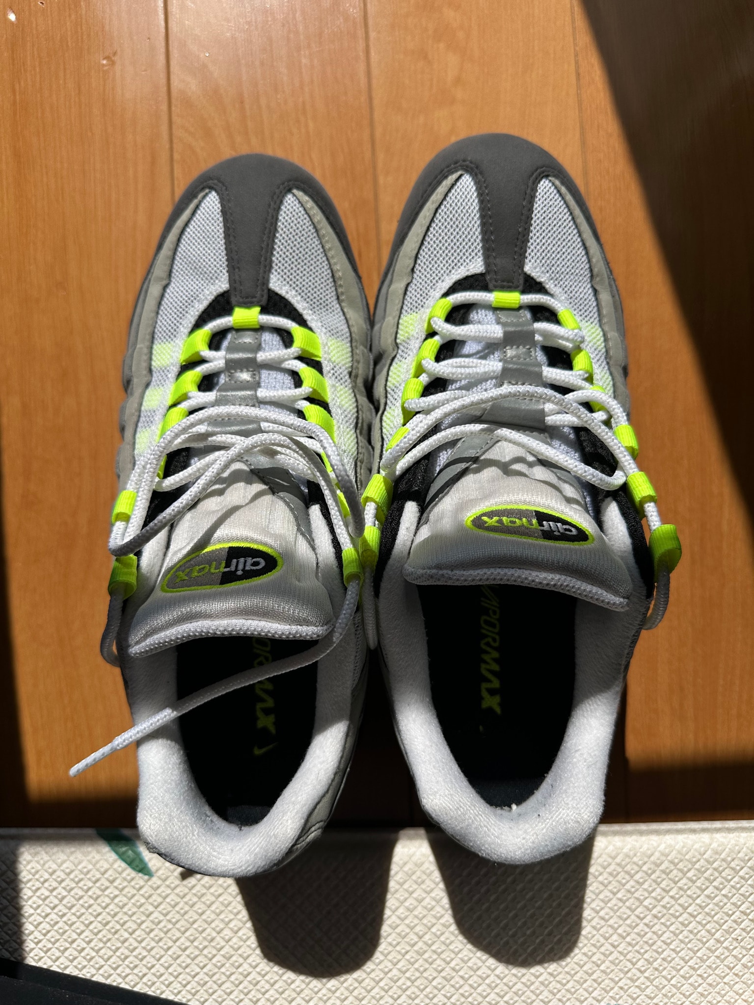Nike Air Vapormax 95 "Neon"