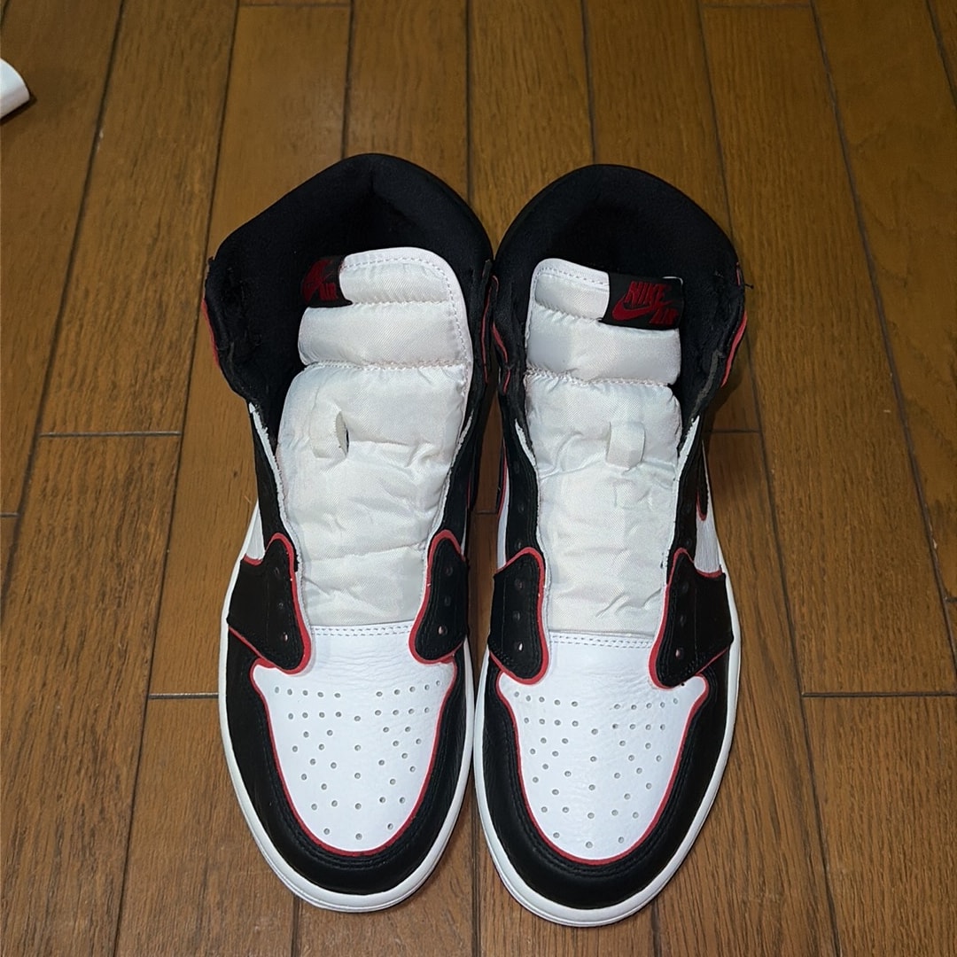 Nike Air Jordan 1 Retro High OG "Blood Line"